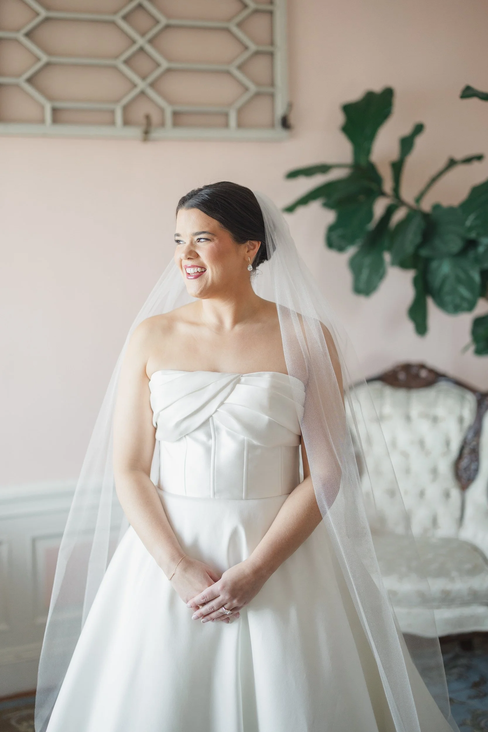 Intimate getting ready moments at Aldrich Mansion wedding