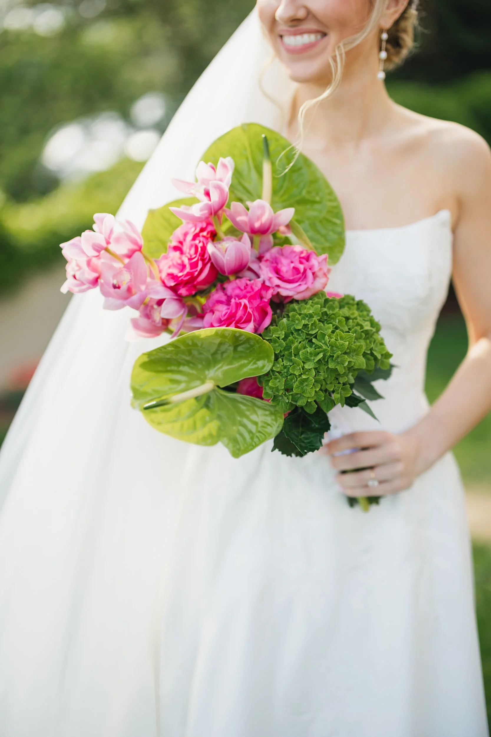 Editorial bridal portraits inside Misselwood Estate overlooking the ocean