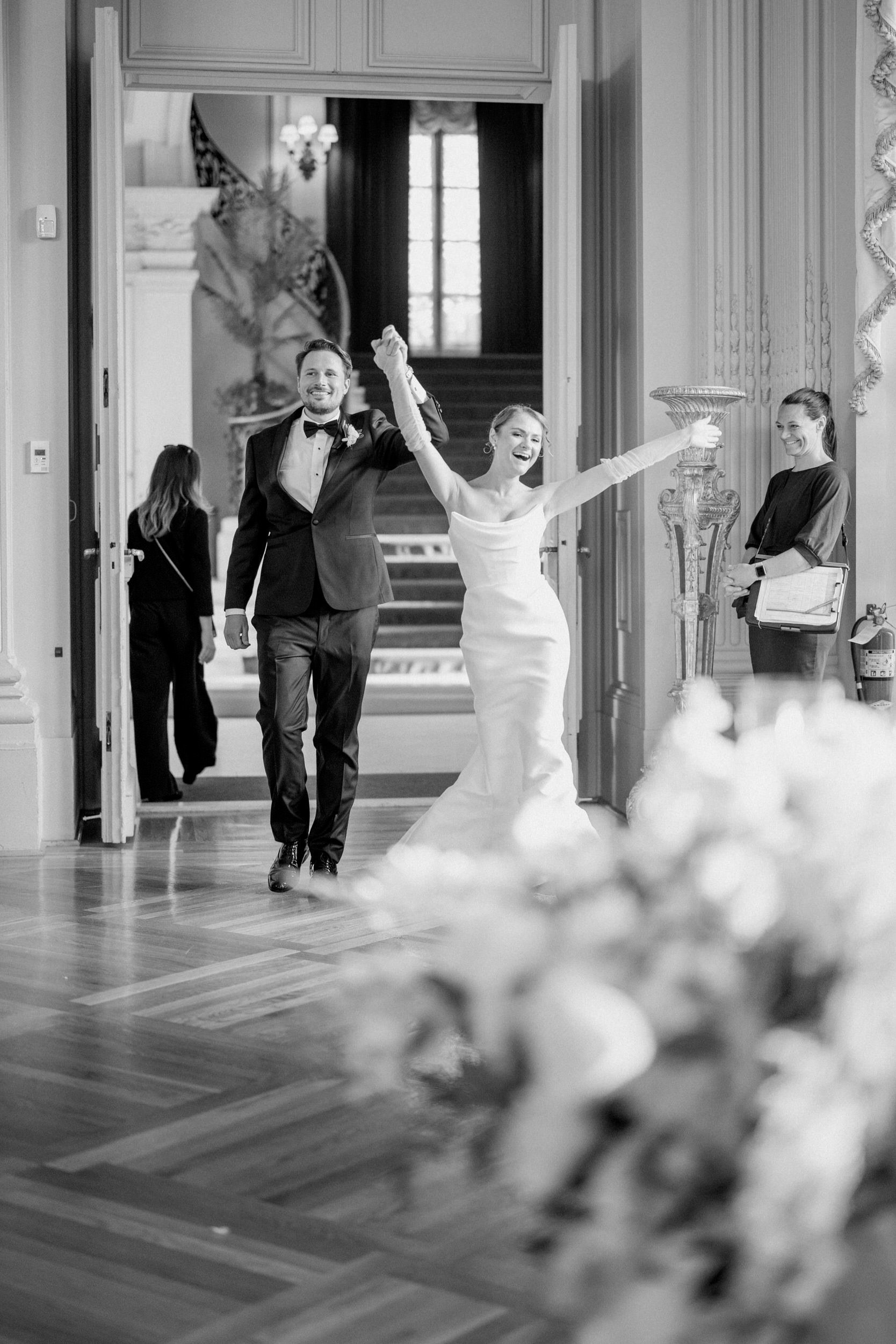 Elegant wedding reception at Rosecliff Mansion in Newport