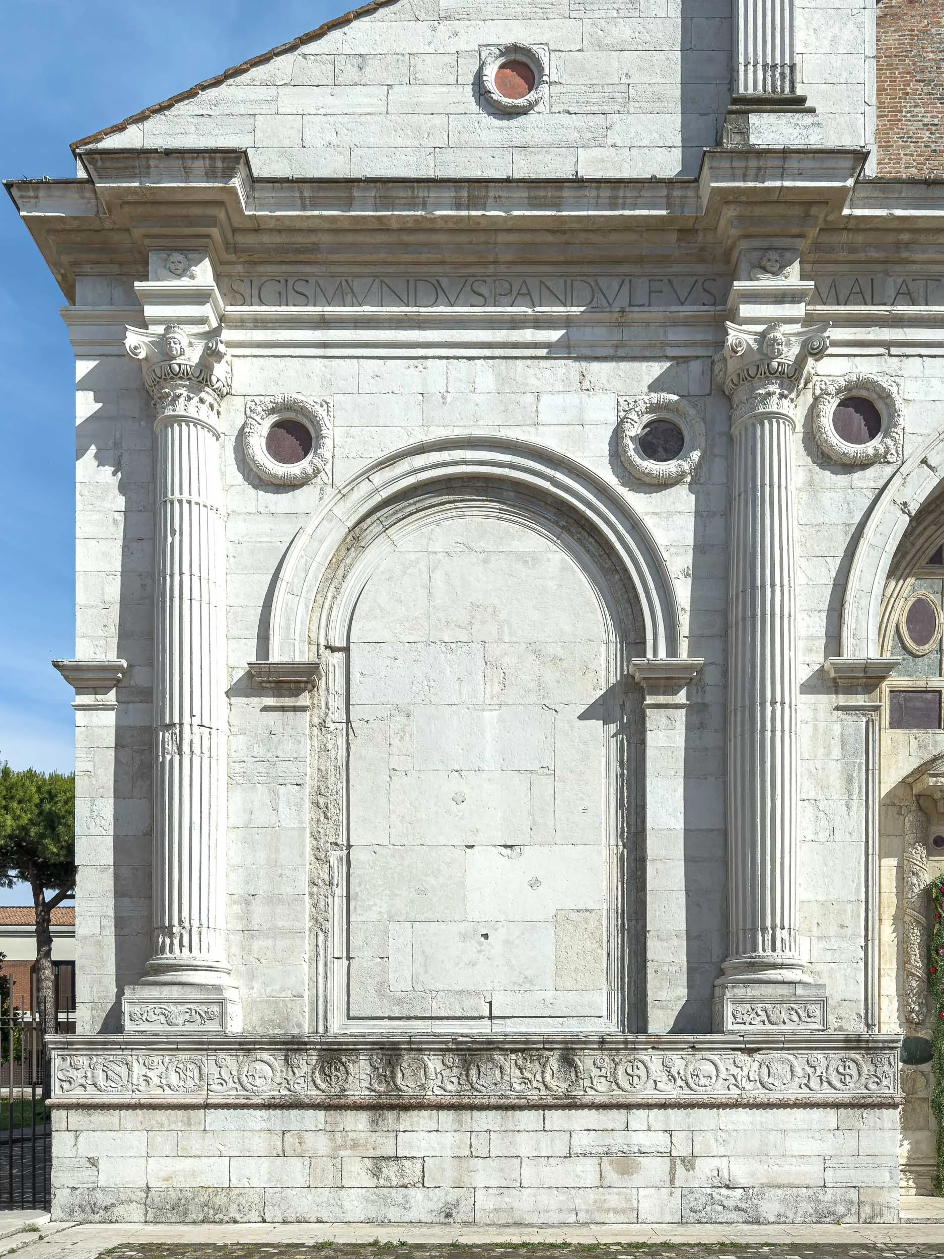 Tempio Malatestiano 5