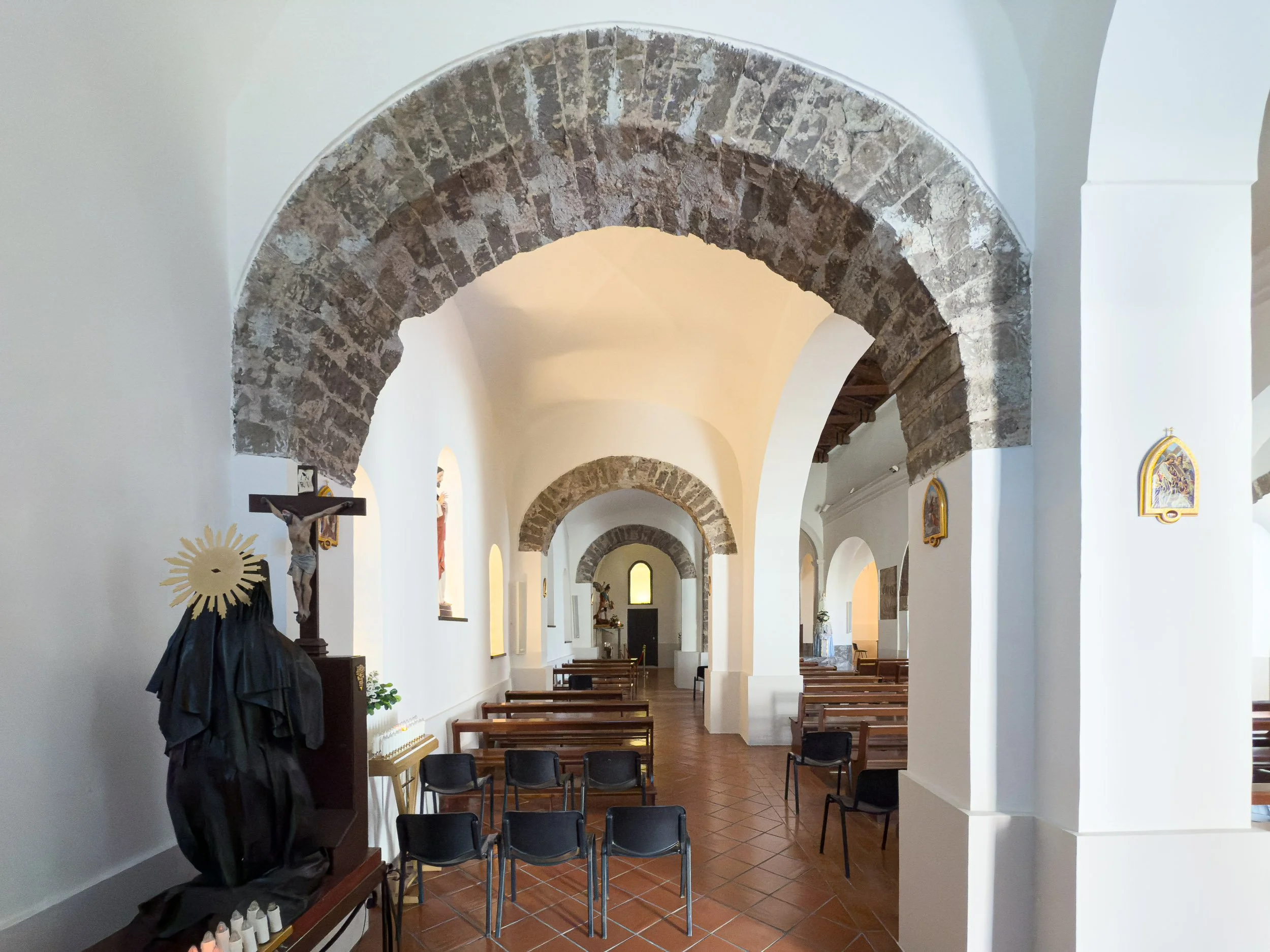 Chiesa di San Michele Arcangelo extra moenia 4