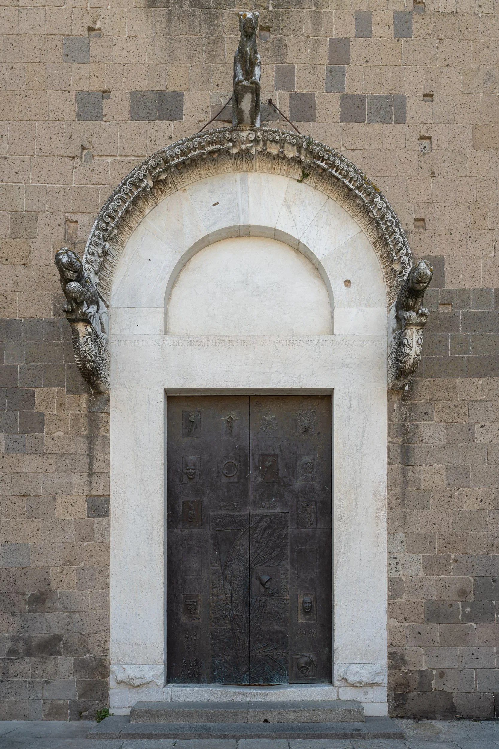 Duomo di Casertavecchia 38