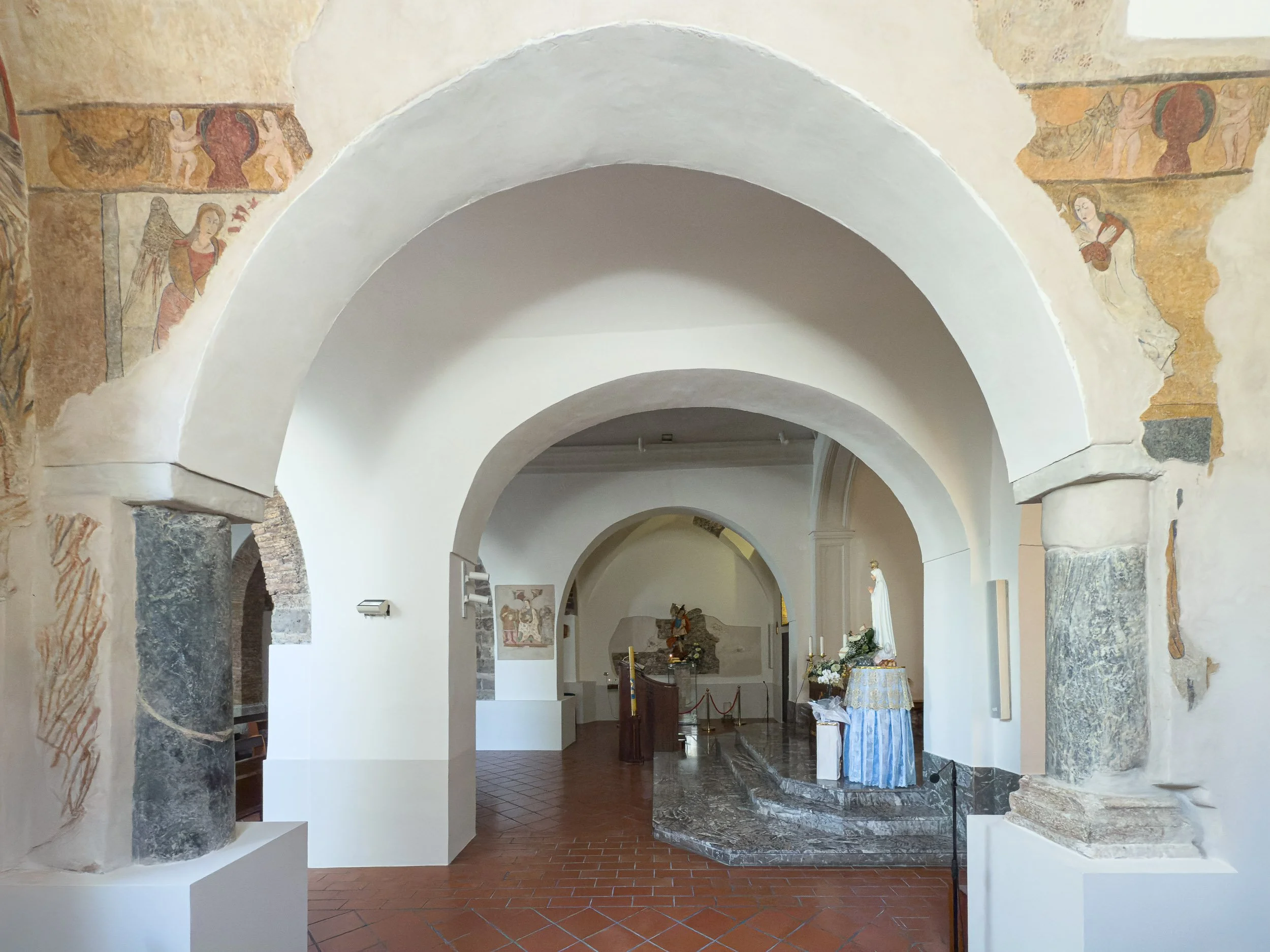 Chiesa di San Michele Arcangelo extra moenia 21