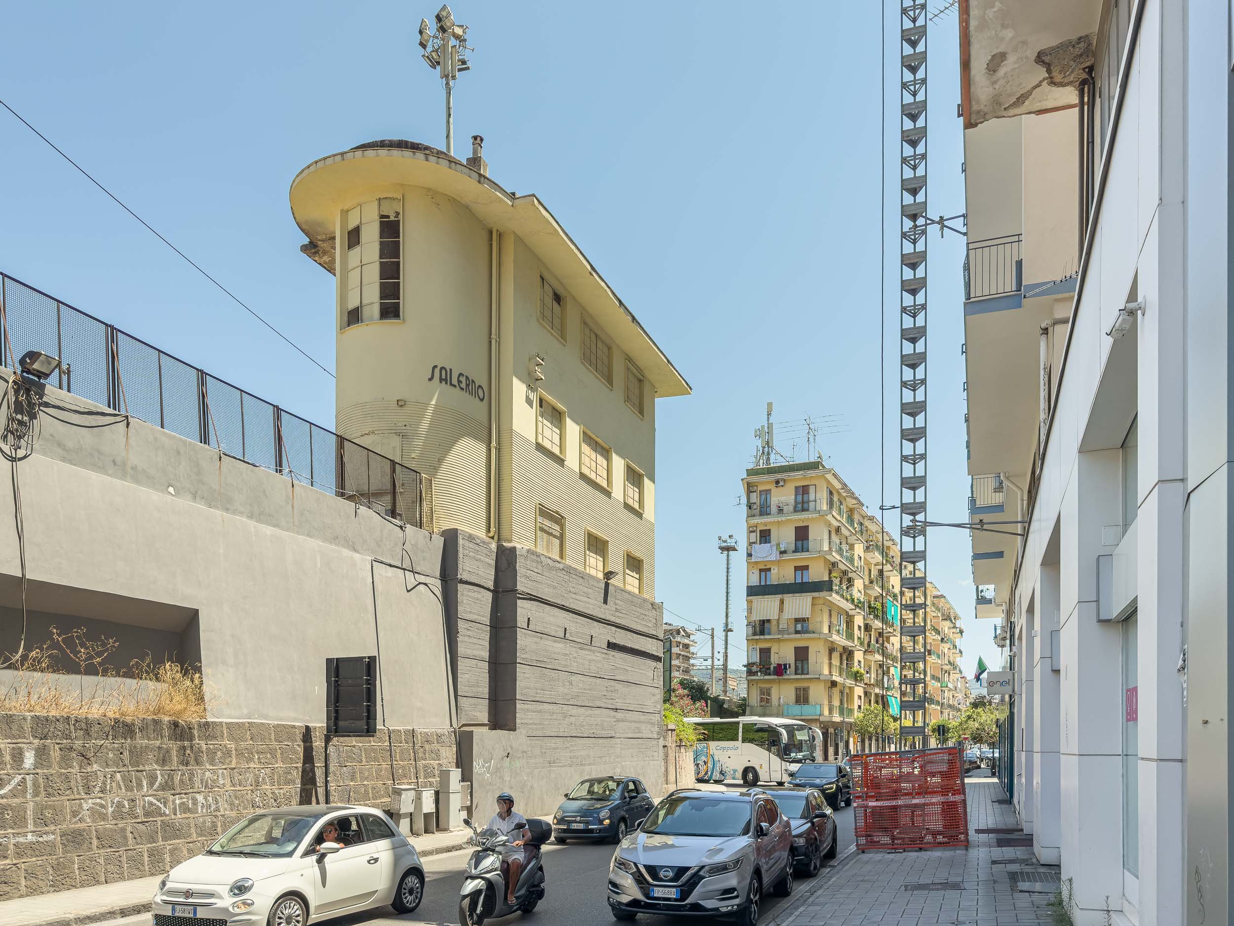 Palazzina per il controllo degli scambi ferroviari della stazione di Salerno