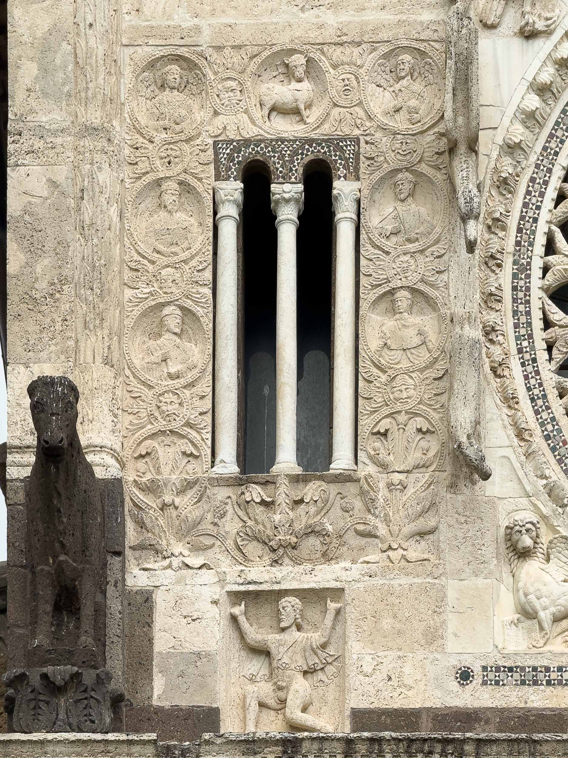 Chiesa di San Pietro a Tuscania-44.jpg