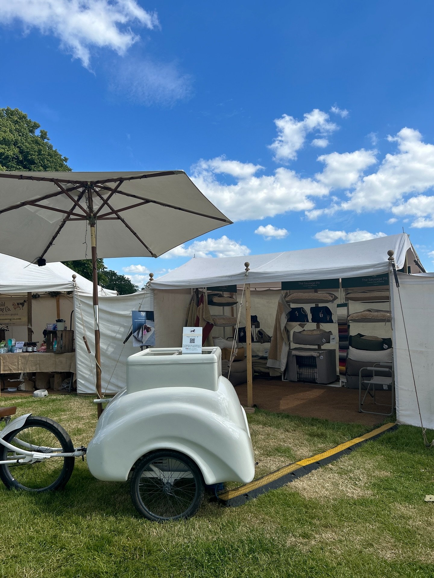 Guys, it&rsquo;s too hot! 🔥
.
We need you guys to make the right decision this weekend on behalf of your pooches! And it&rsquo;s just too hot for them.
.
We are still attending Park Fair, and we would LOVE to see you guys too whilst the doggies chil