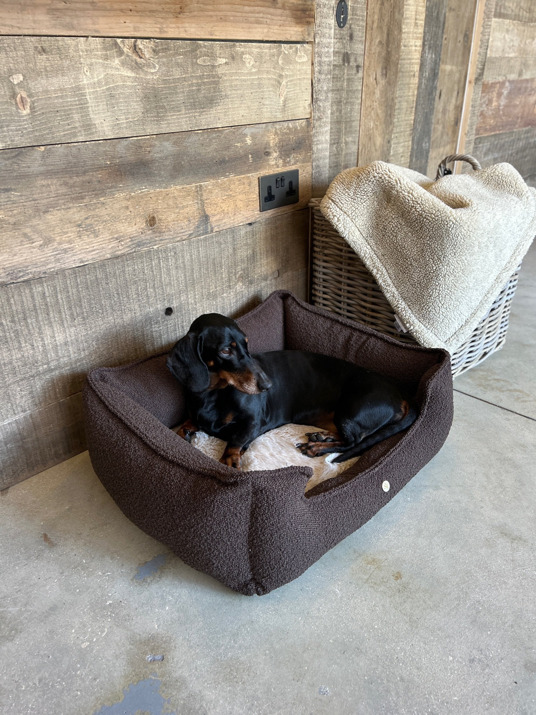 The Burford Bed- Minstrel Boucle