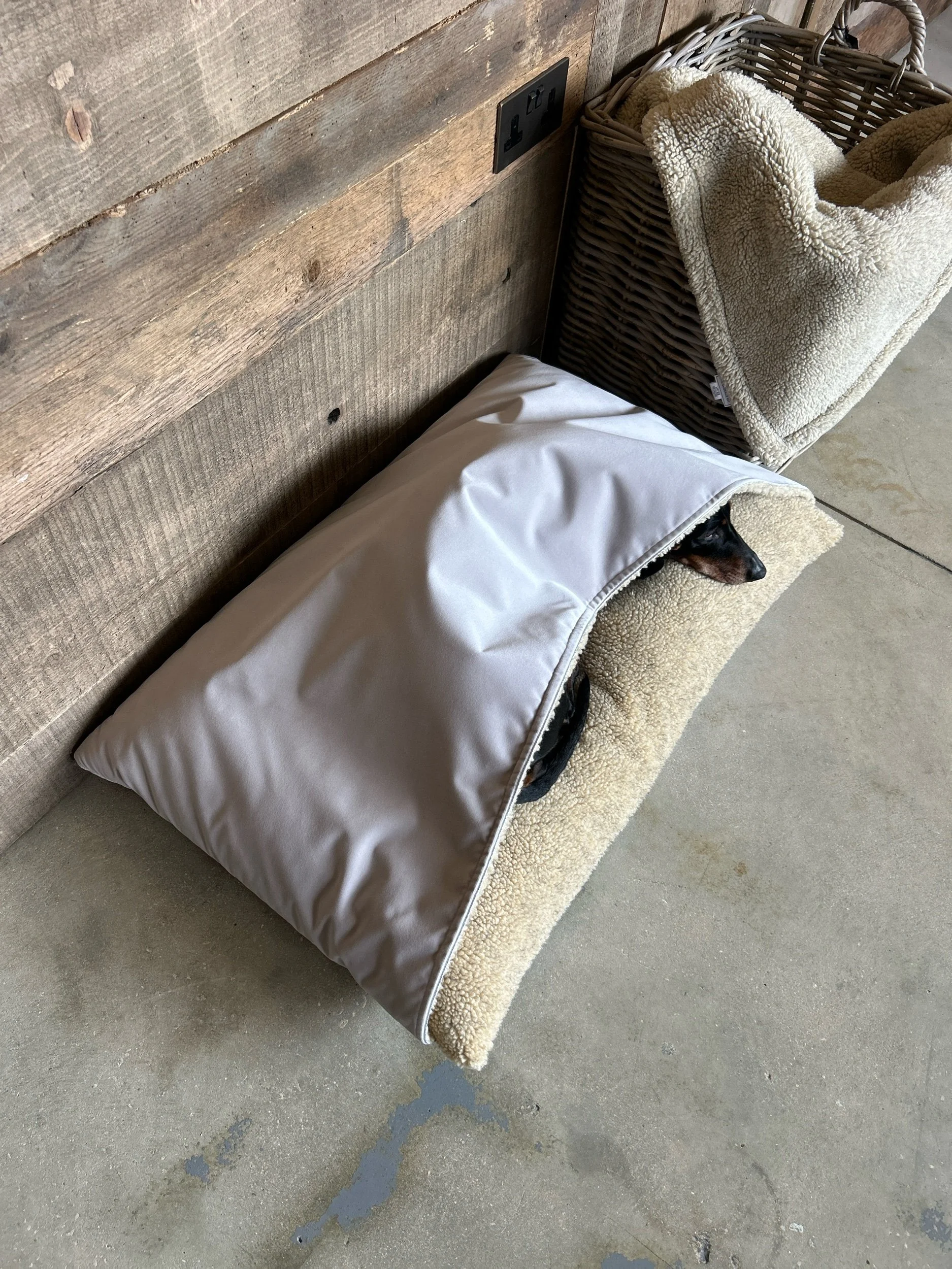The Snuggle Bed- NEW*  Cornforth Velour
