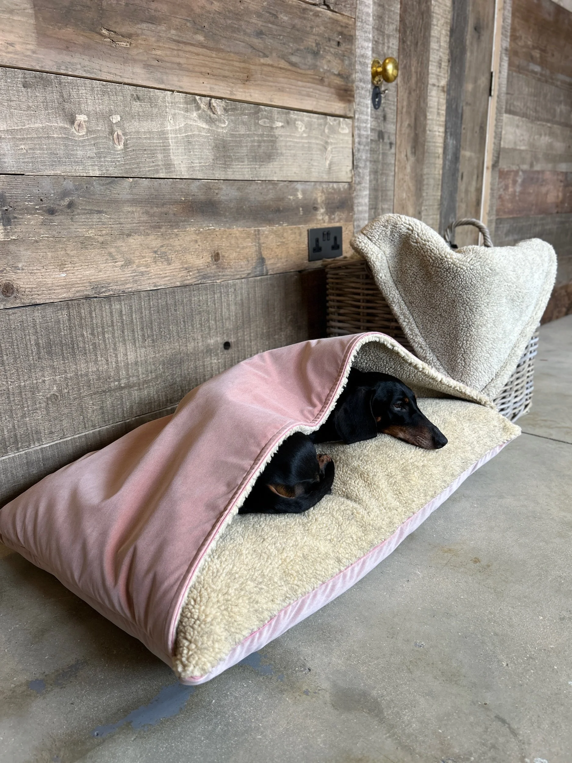 The Snuggle Bed- NEW* Calamine Pink