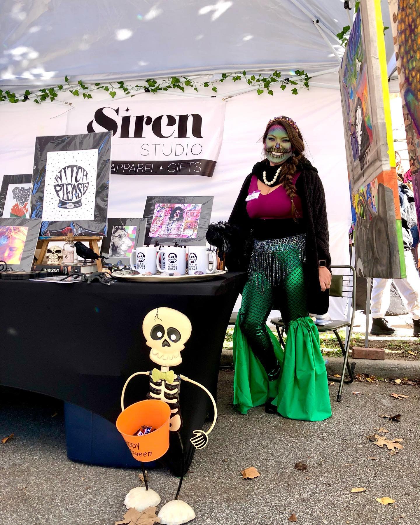 Happy Halloween!!! 🧜🏼&zwj;♀️💀👻😈🎃🤖👾🦹🏻&zwj;♀️🧝🏻&zwj;♀️🧛🏻&zwj;♀️🧞&zwj;♀️
#kcartist #kcmaker #artgardenkc #siren #spookyseason #sirenstudio
