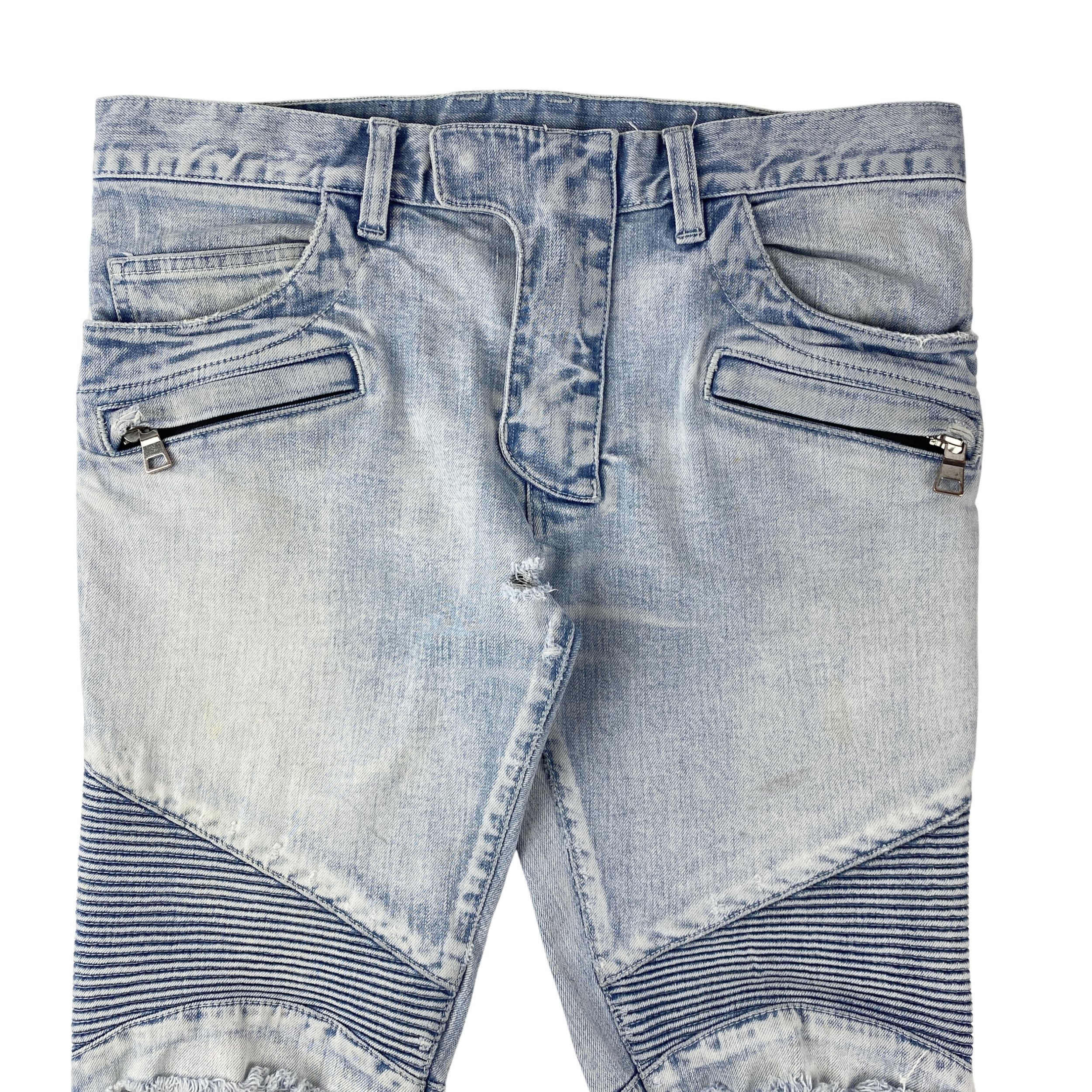 Balmain+Knee+Ripped+Light+Blue+Wash+Jeans+%282%29.jpg