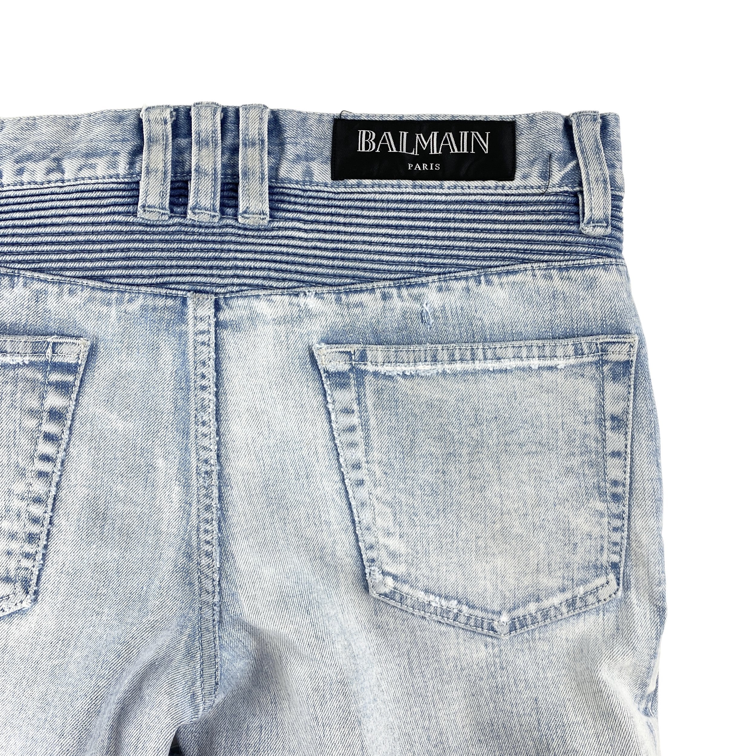 Balmain+Knee+Ripped+Light+Blue+Wash+Jeans+%285%29.jpg