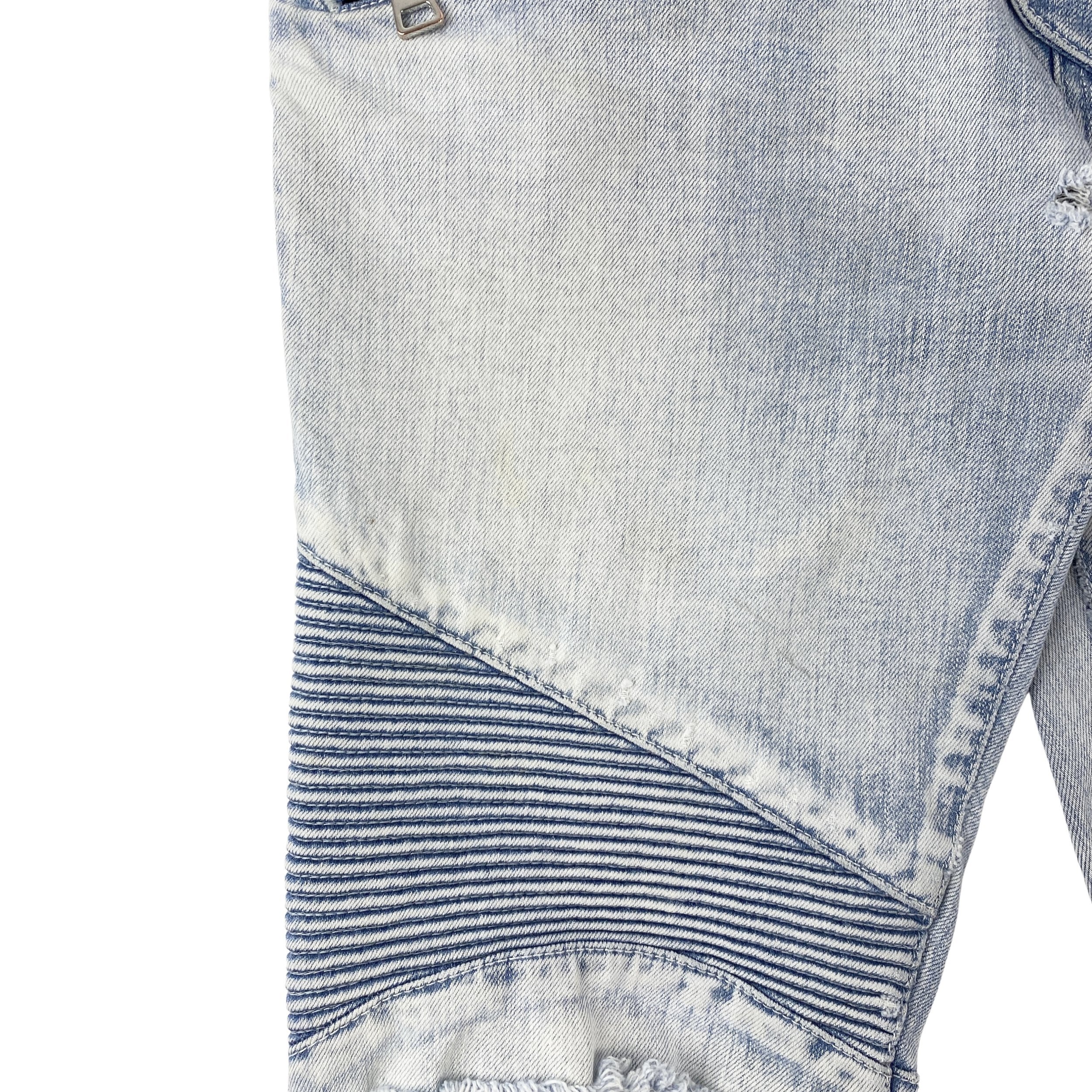 Balmain+Knee+Ripped+Light+Blue+Wash+Jeans+%283%29.jpg