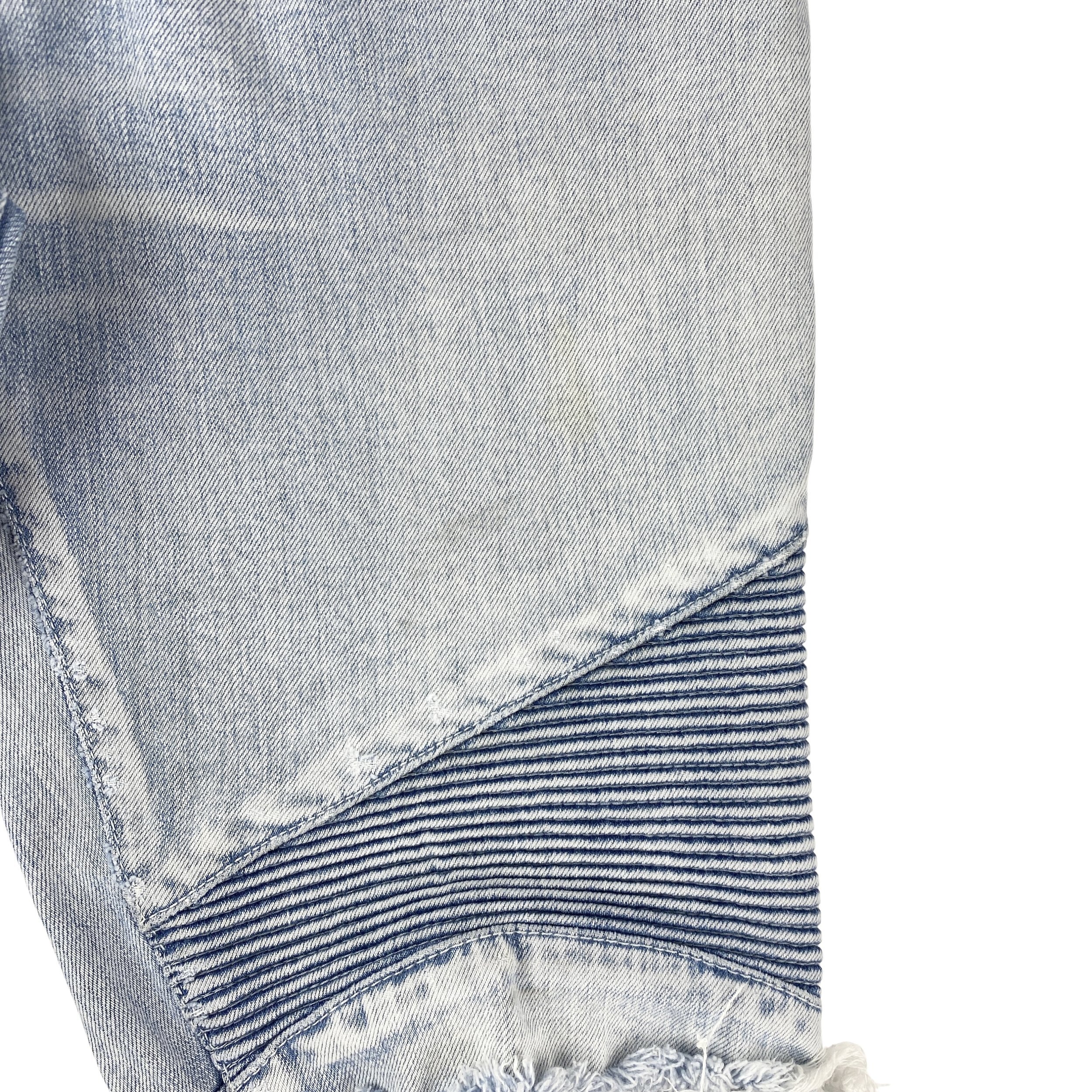 Balmain+Knee+Ripped+Light+Blue+Wash+Jeans+%284%29.jpg