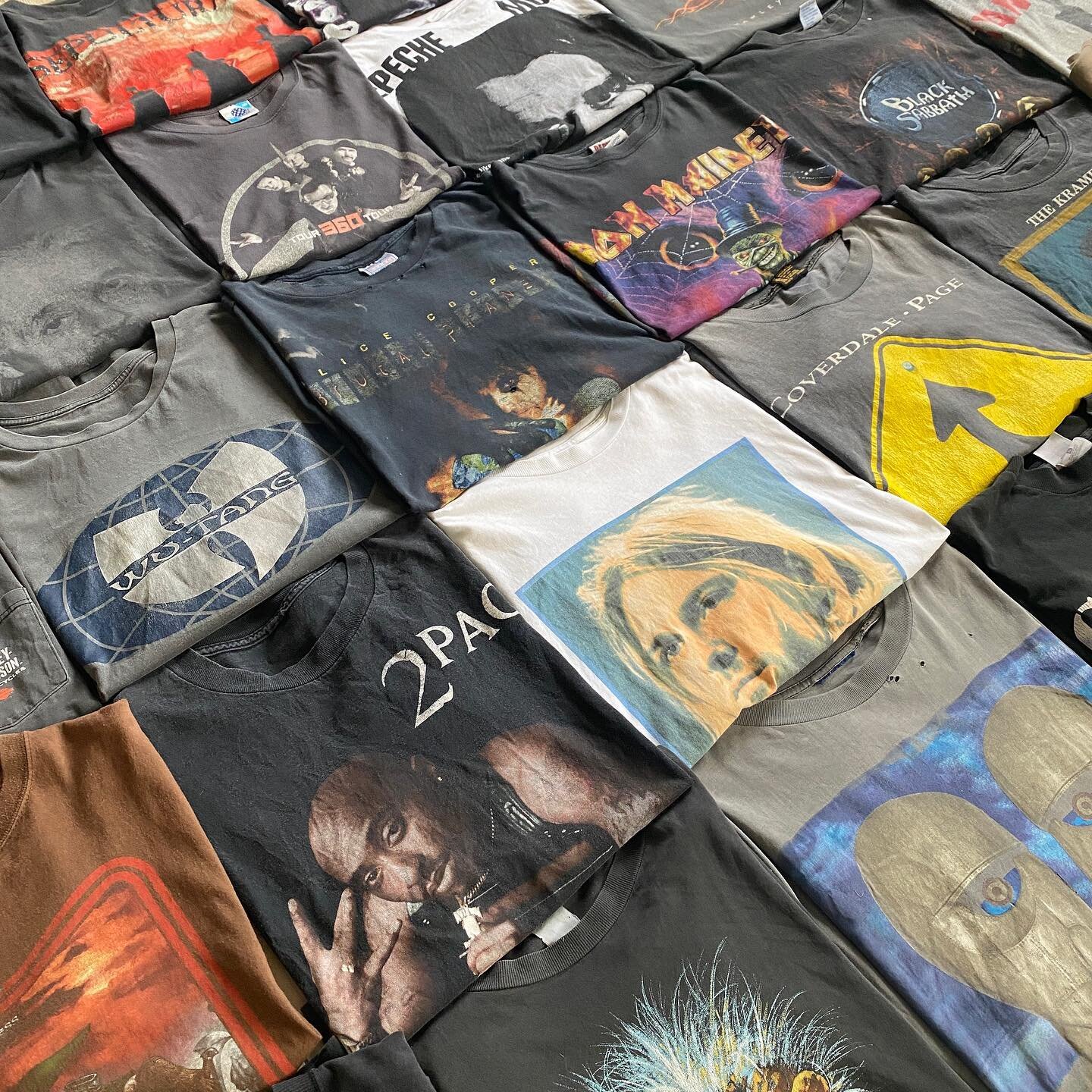 50+ vintage t-shirts available now. #markedeu