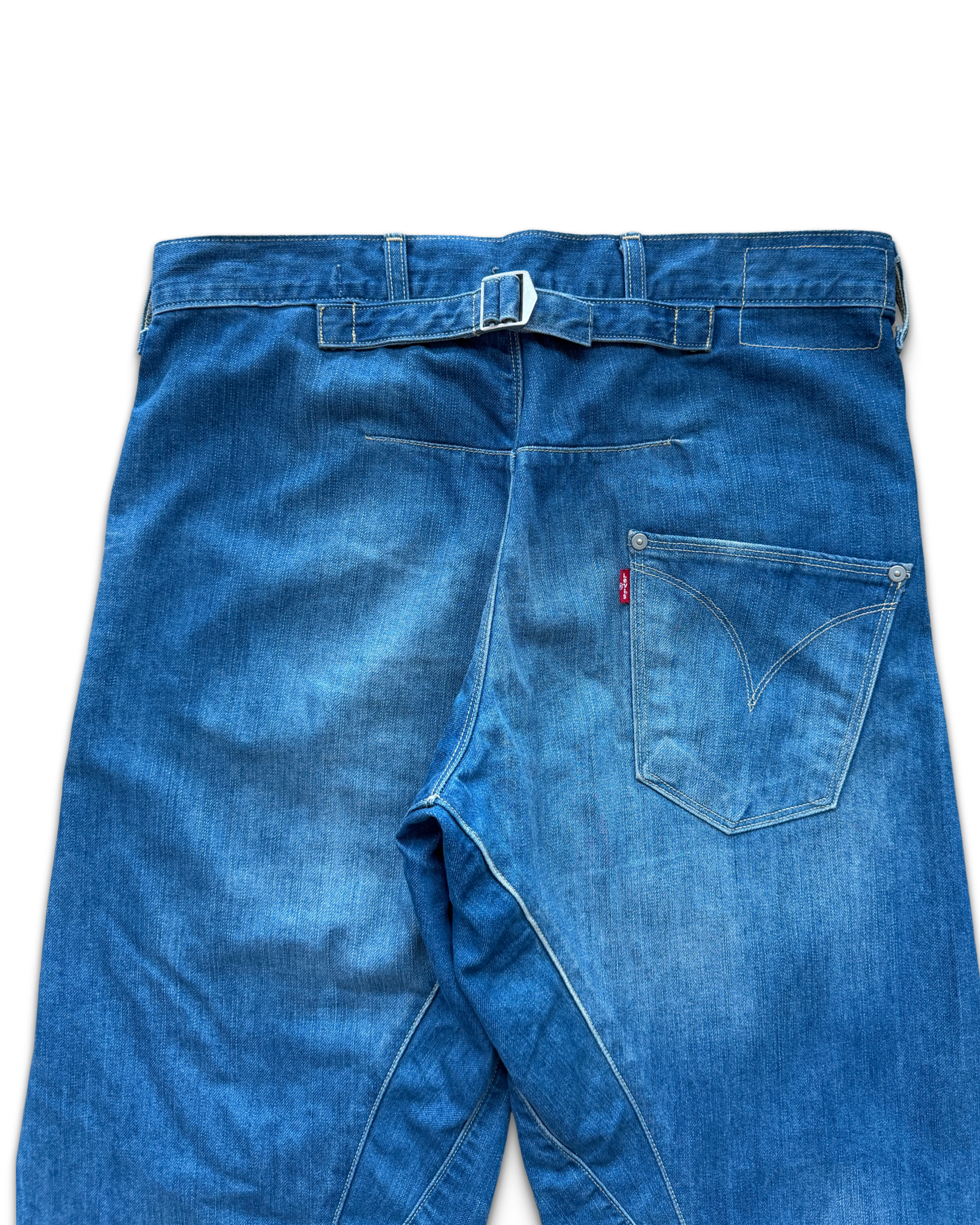 levis engineered detail.png