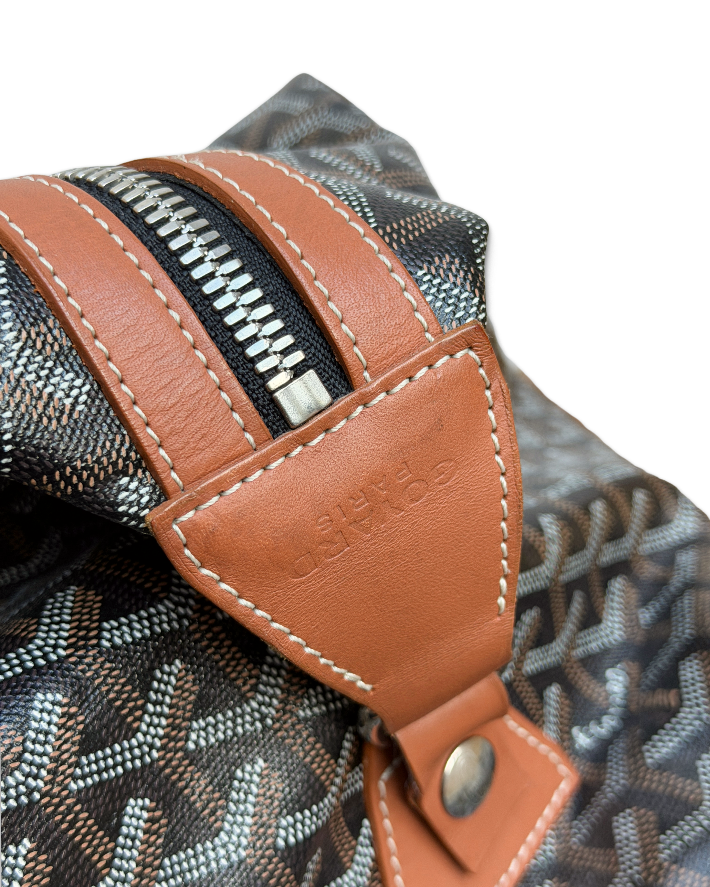 goyard brown boeing logoaa.png