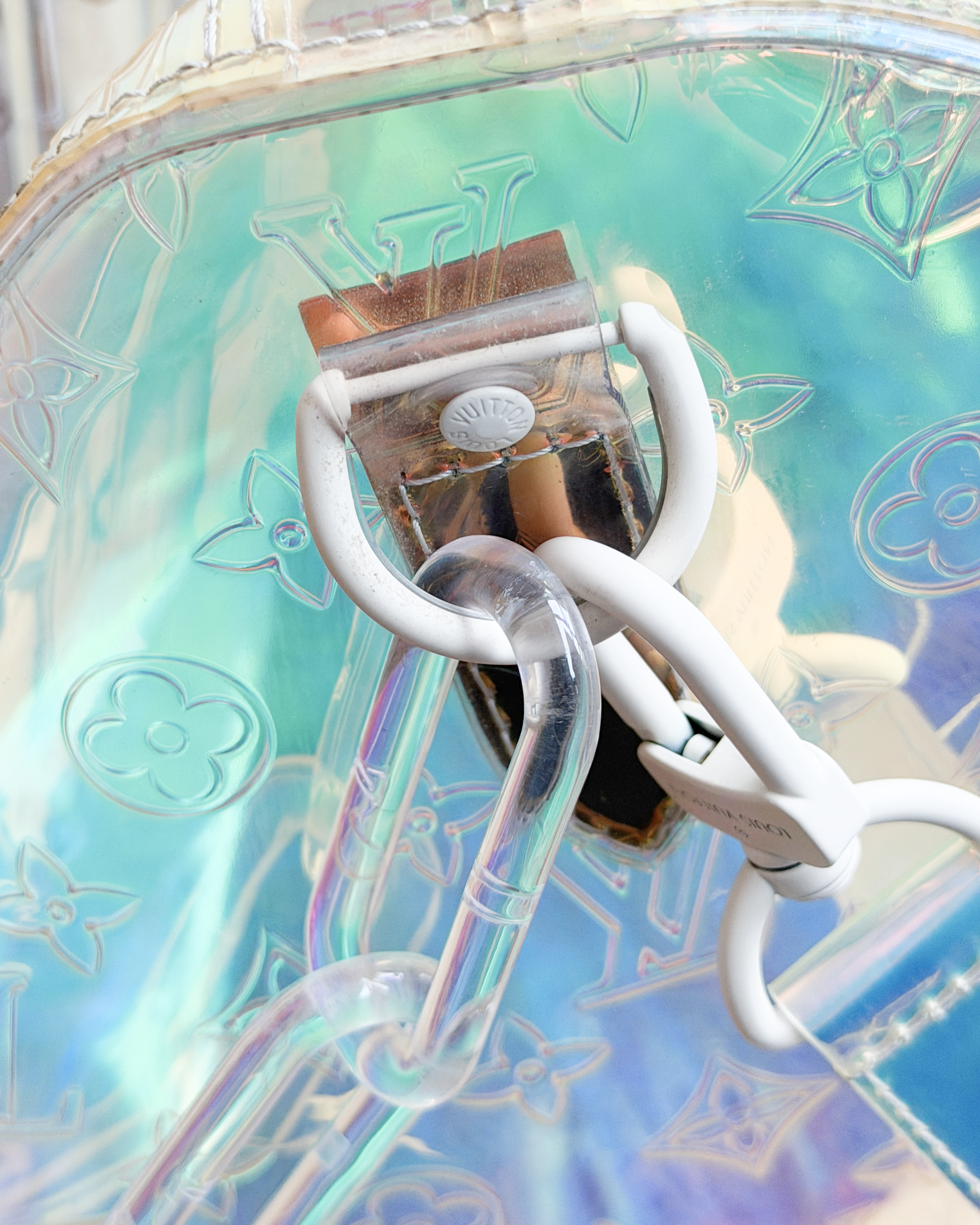 lv prism chain.png