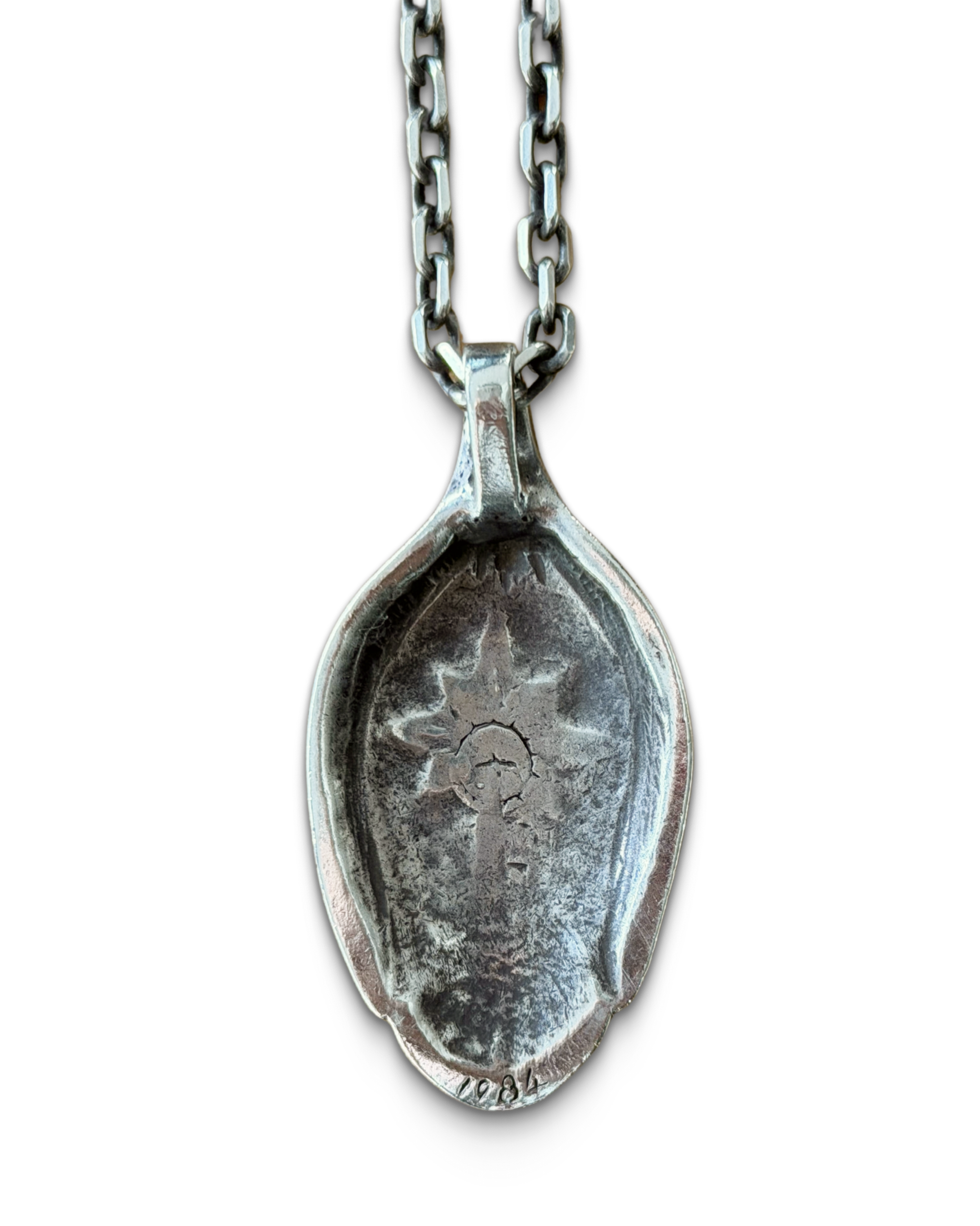 goros necklace shield back.png