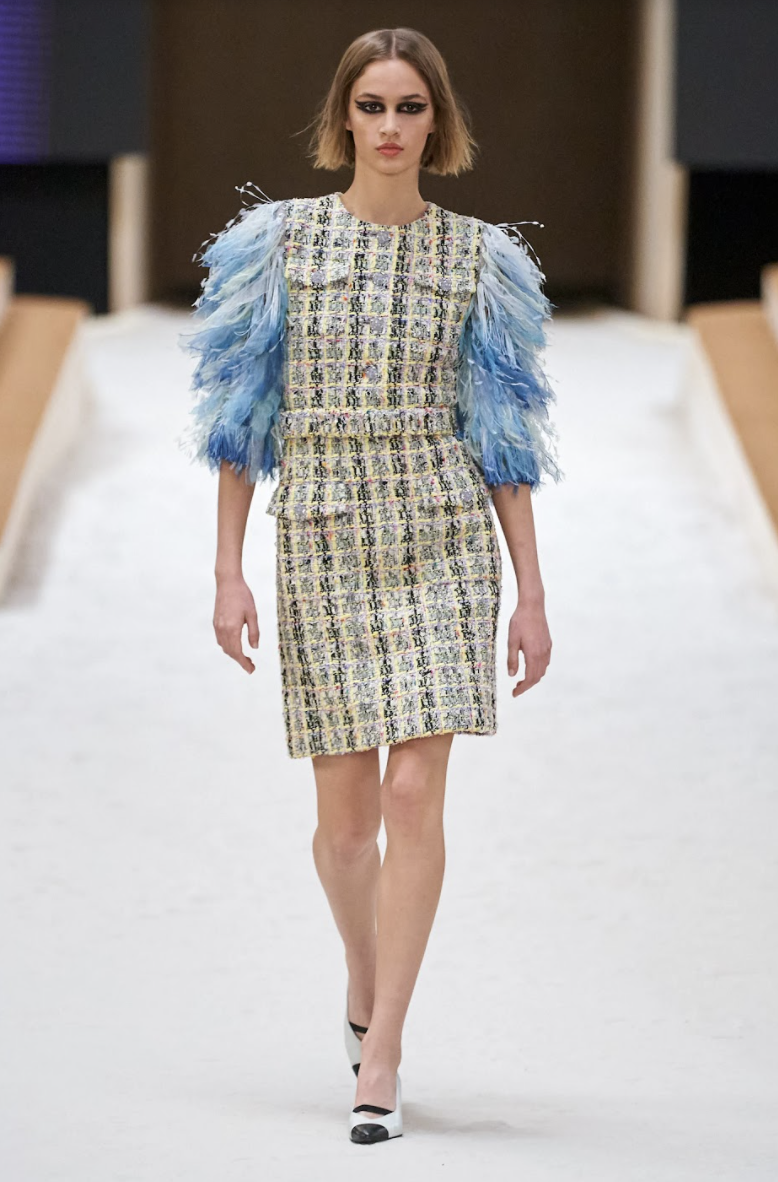 FEATHER EMBROIDERIES - CHANEL