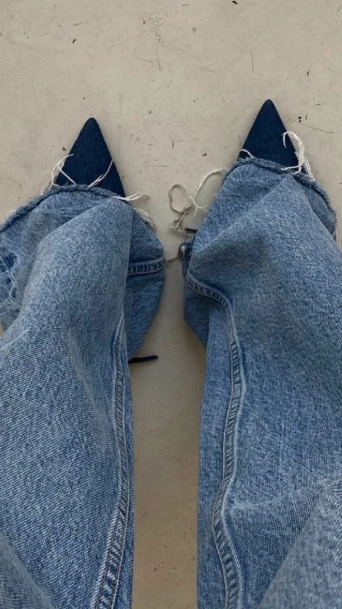 Delayering: Flatter Orgs and Heavier Lifts