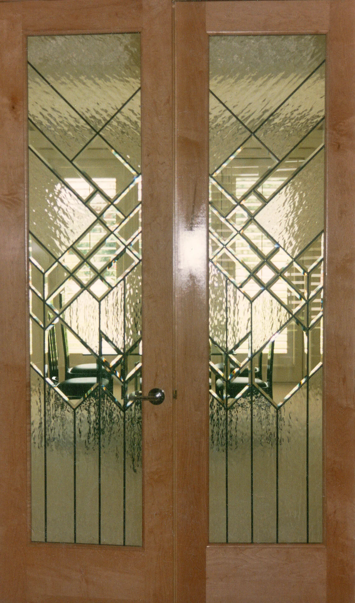 door-clear-artdeco-office.jpg