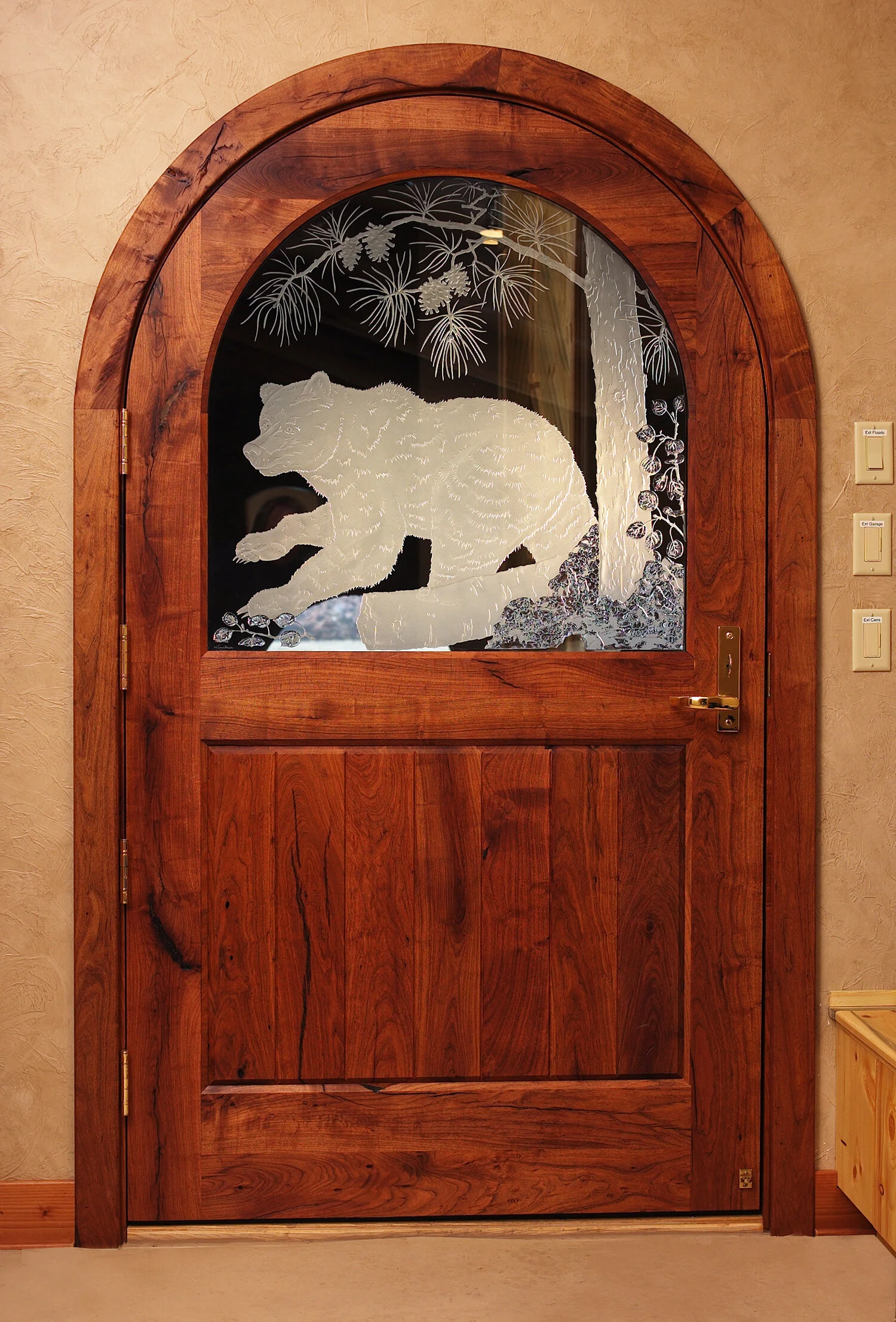 door-bear-wht.jpg