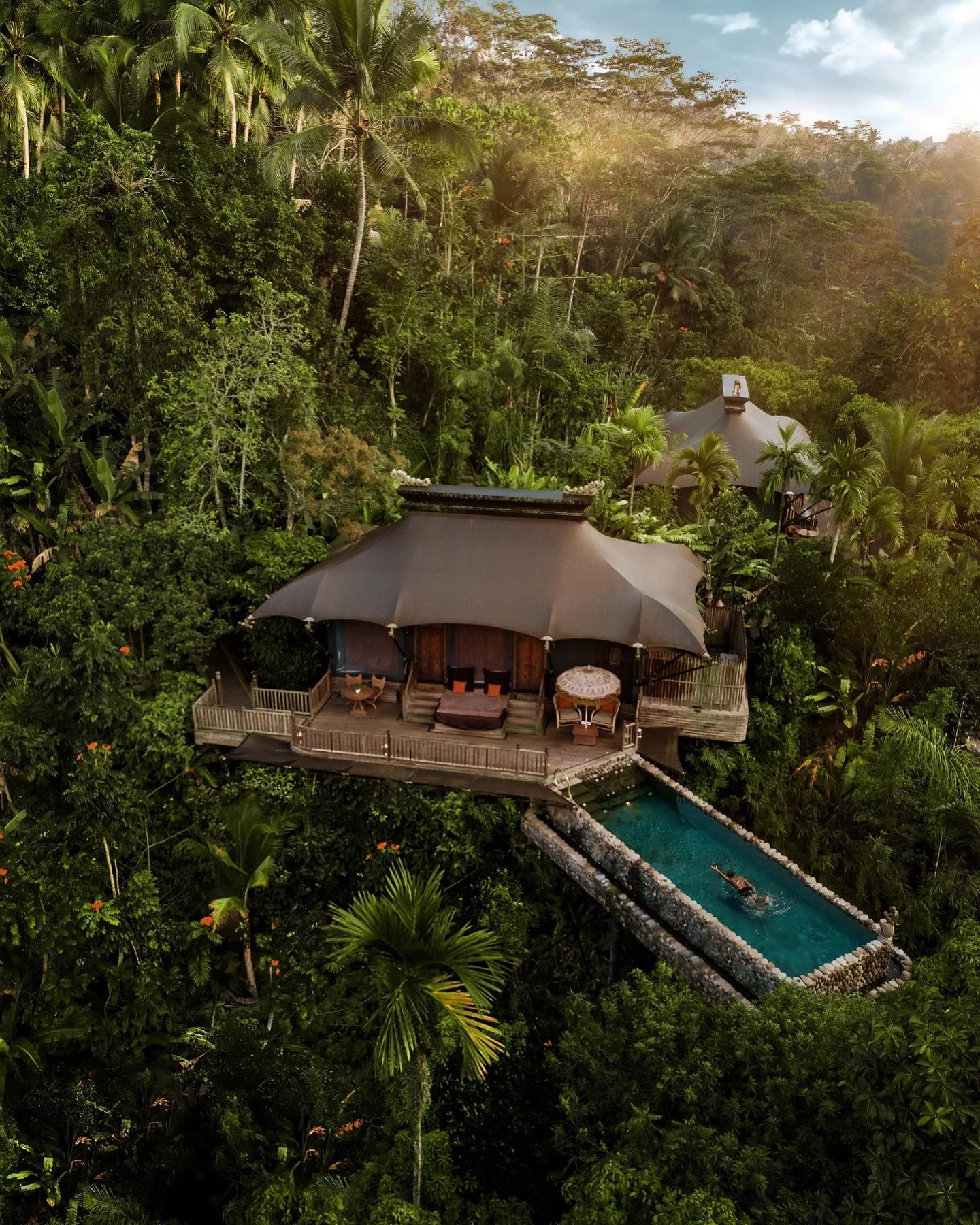 Congratulations are due to the team at Capella Hotels and Resorts, who has been named Travel + Leisure&rsquo;s Best Hotel Brand in the World&rsquo;s Best Awards for the second consecutive year.

Presented with a portfolio of 7 breathtaking properties