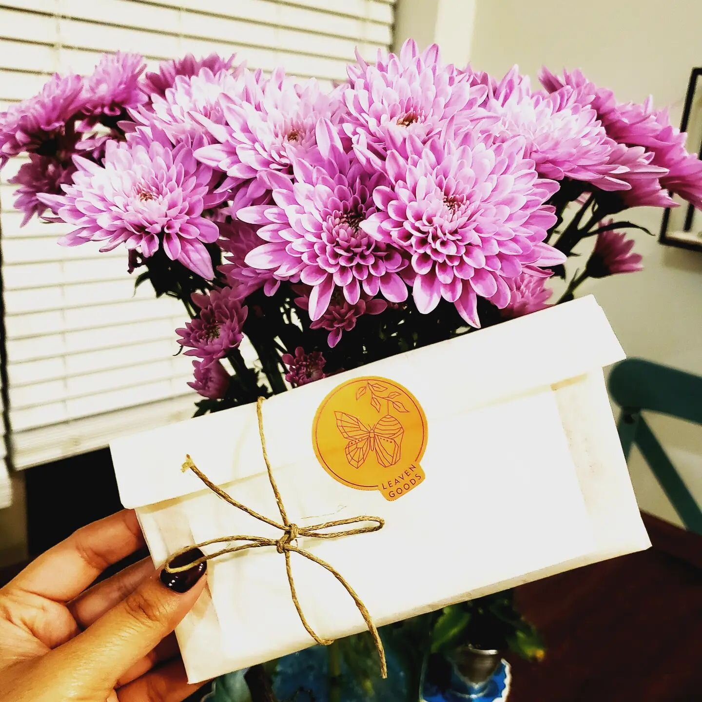 There's just something magical about a pretty package 📦 🌸🌟