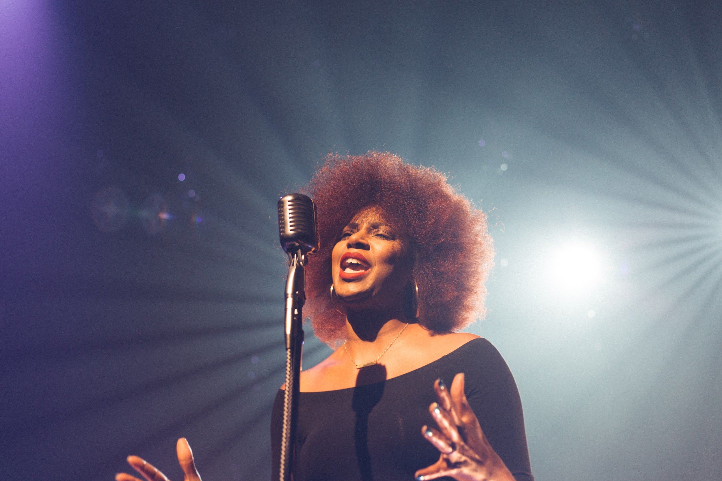 The 5 Things You Need to Know About Learning to Sing