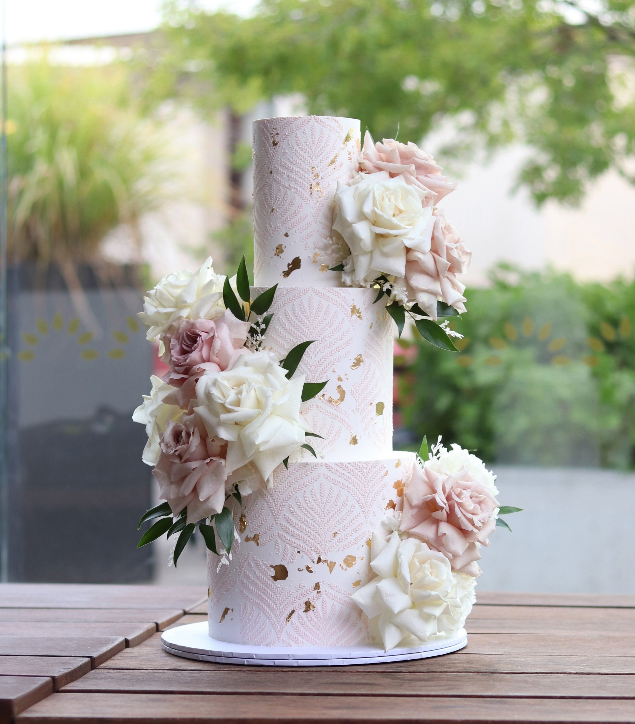 16 Elegant Cake Designs For A Spring Wedding  weddingsonline