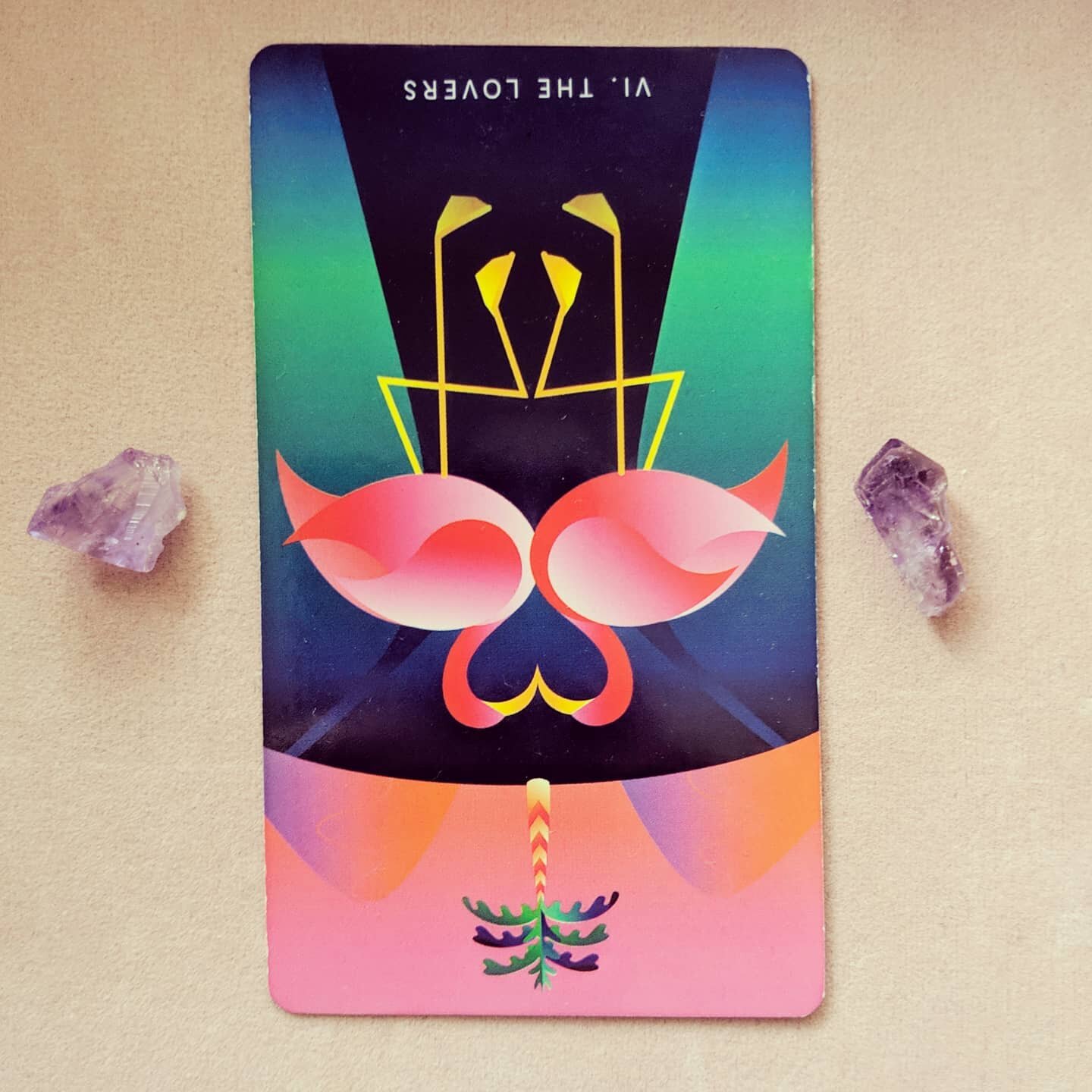 The lovers 💘 is our card of the day energy. At the heart this is all about choice. Making the right choices. Being on the same page as others. Finding a harmonious connection. It doesn't always have to be romantic, but it relates to an important tim
