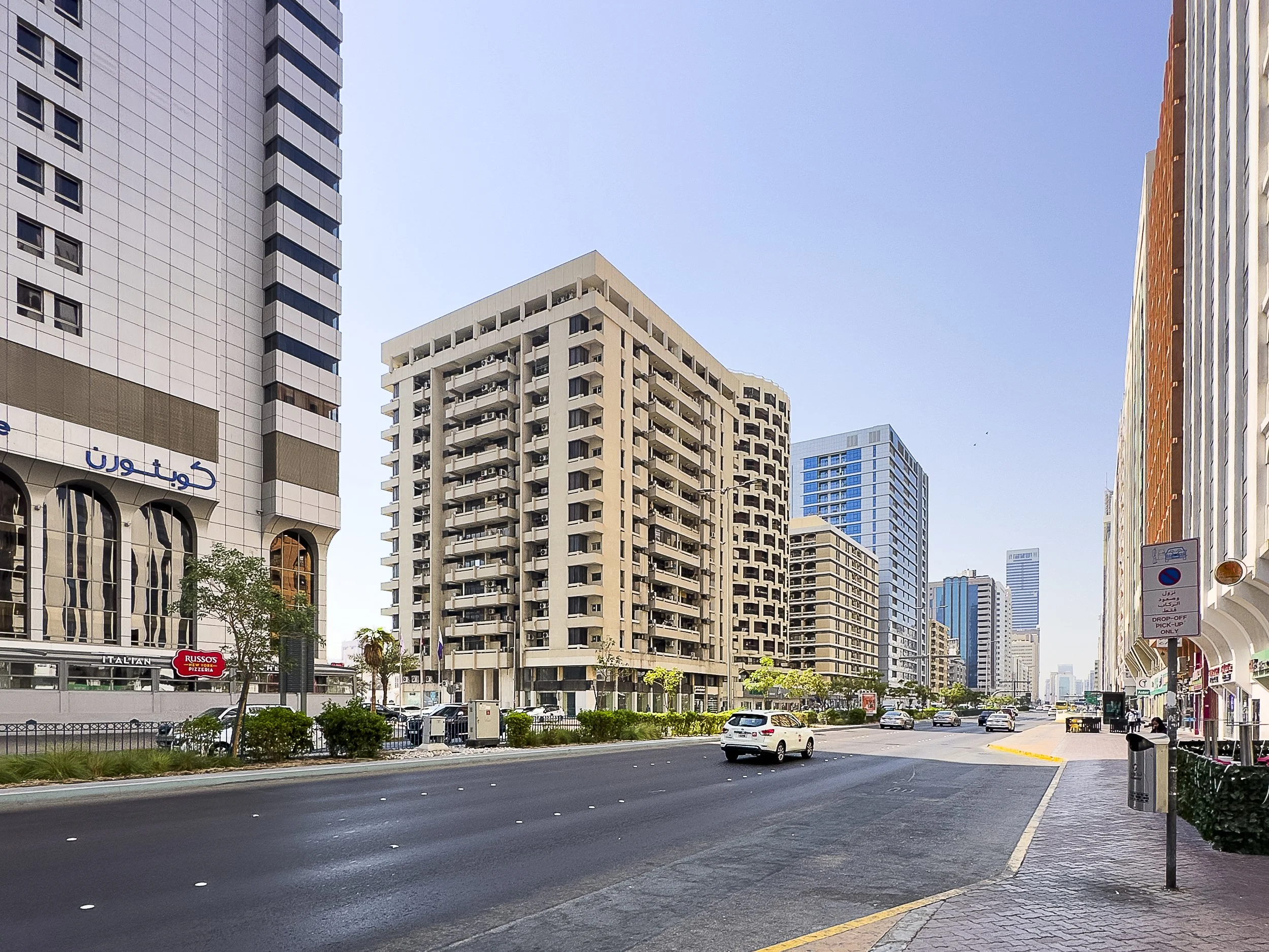 0098 - 924 Zayed The First Street-7.jpg