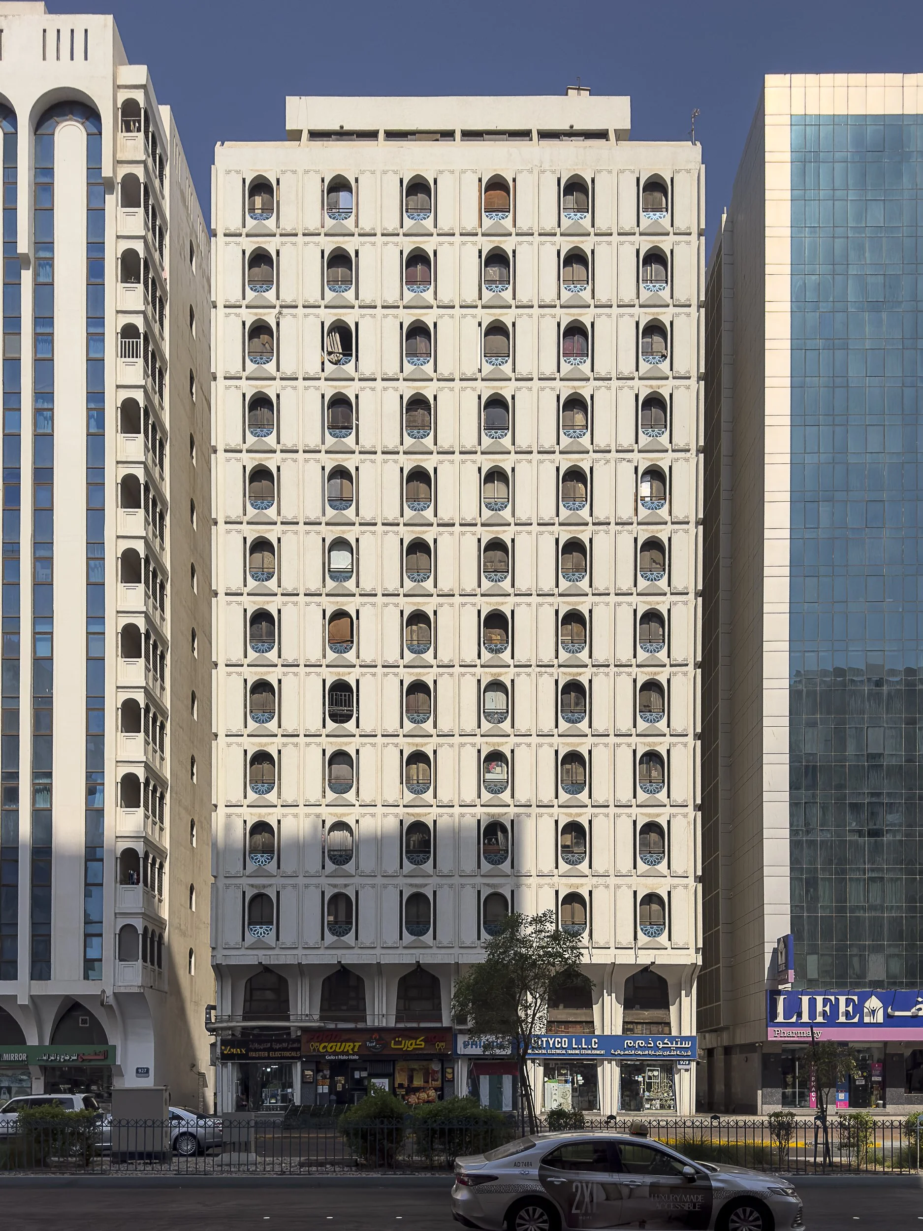 0096 - 933 Zayed The First Street-03.jpg