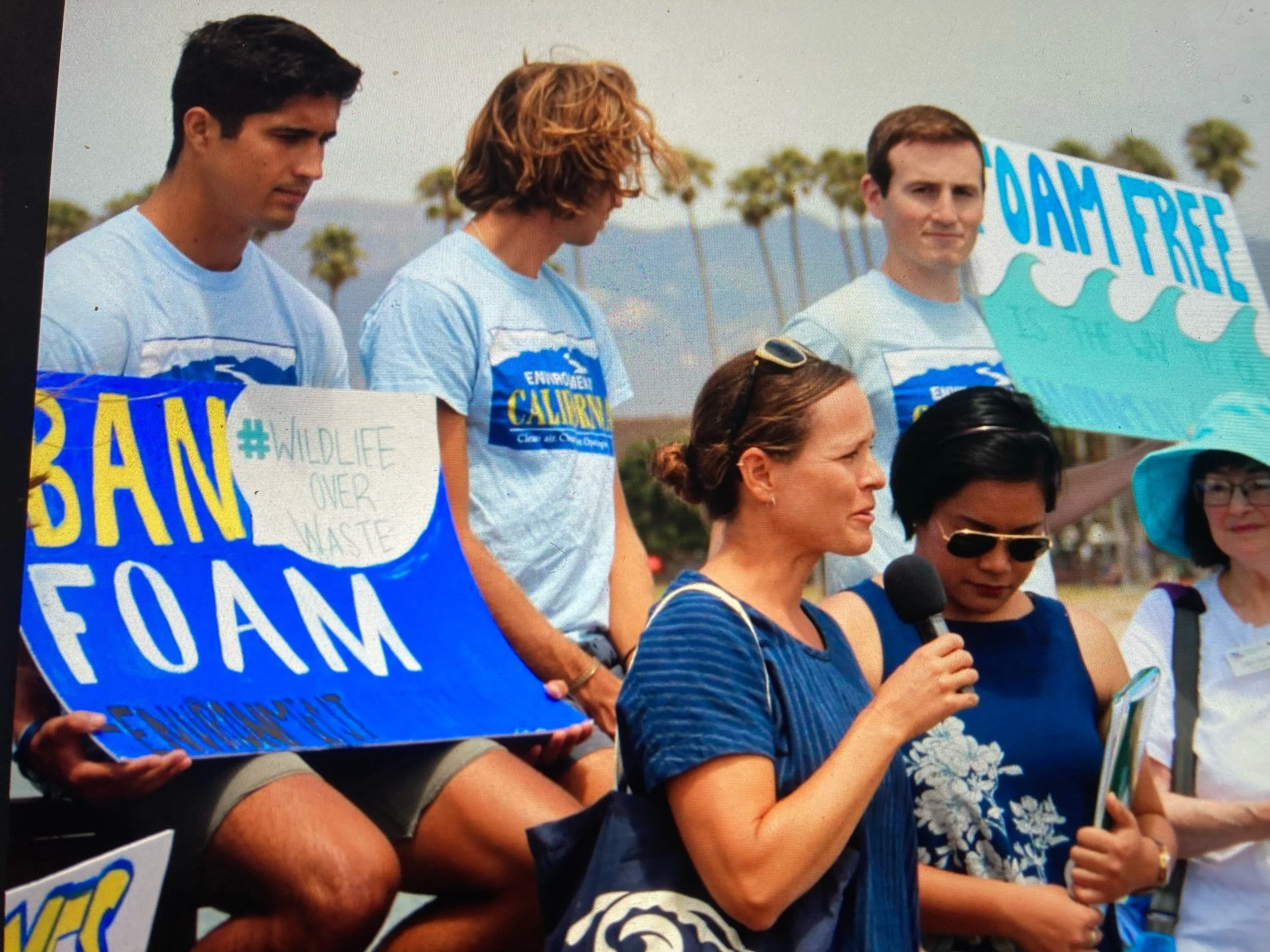 Playa Este (East Beach) y Playa Oeste (West Beach) al Rededor del Arroyo Misión (Mission Creek)Permanecen Cerradas