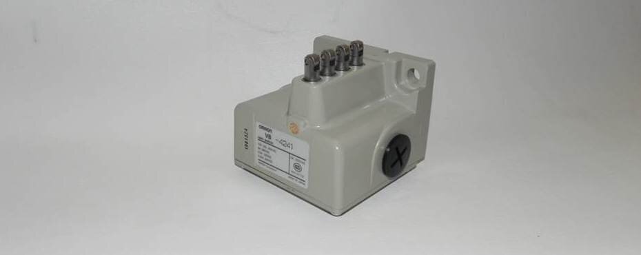 Omron-Limit-Switch-Quad