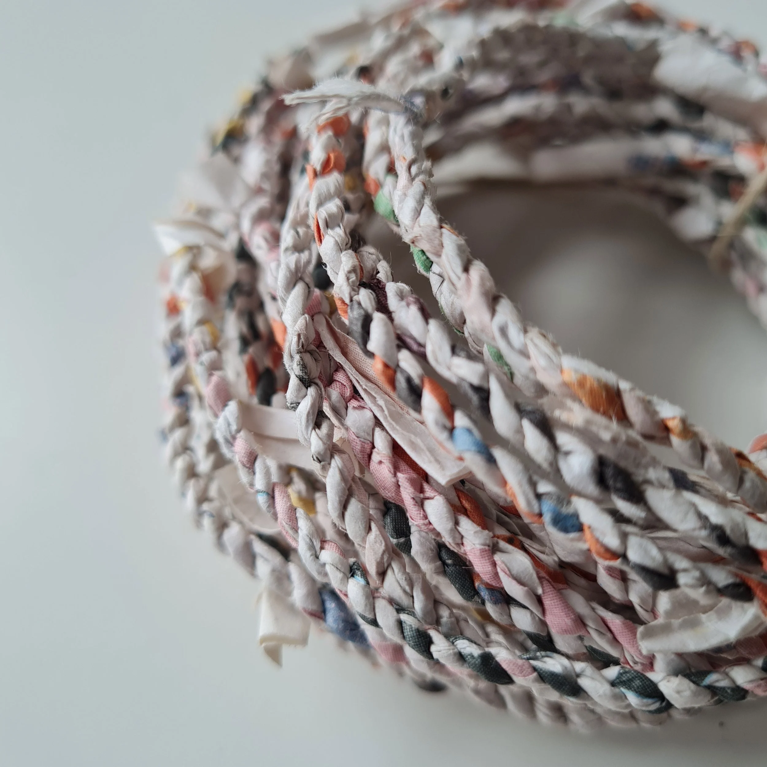 Lizzie_Kimbley_newspaper_cordage.jpg