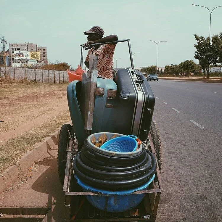 &ldquo;another man&rsquo;s trash is another man&rsquo;s treasure&rdquo; 

📸 @stuffedbox

#misooncome2020 #bakanaldeafrique #bda2020 #urbanlifestyle #transportationsystem #africatotheworld #naija #nigeria #streetphotography #blackphotographers
