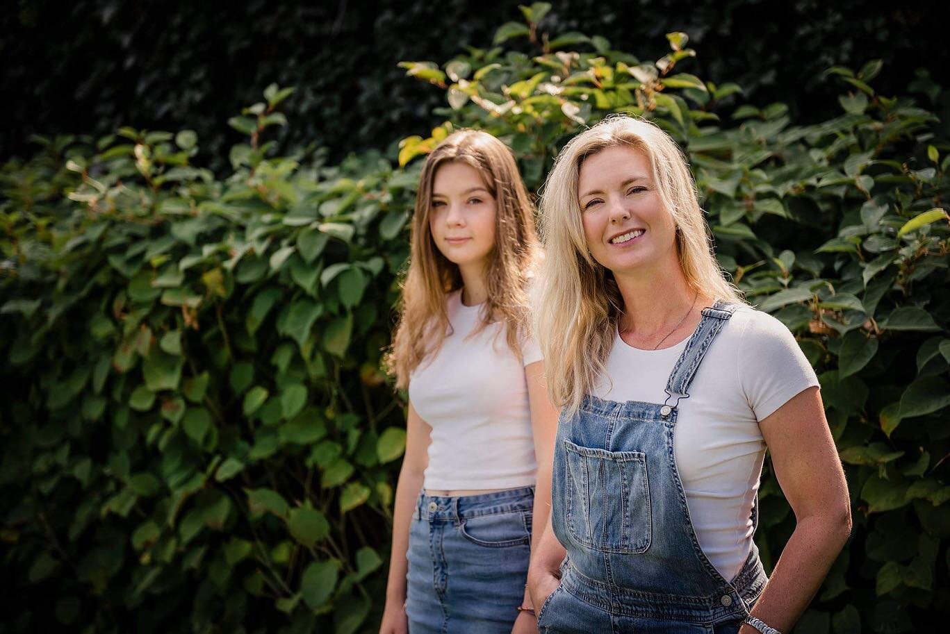 Big thanks to this sweet mommy & her lovely daughter for romping around @millikengardencenter With me. 📸 I still have a few spaces left for next Sunday’s Garden sessions!