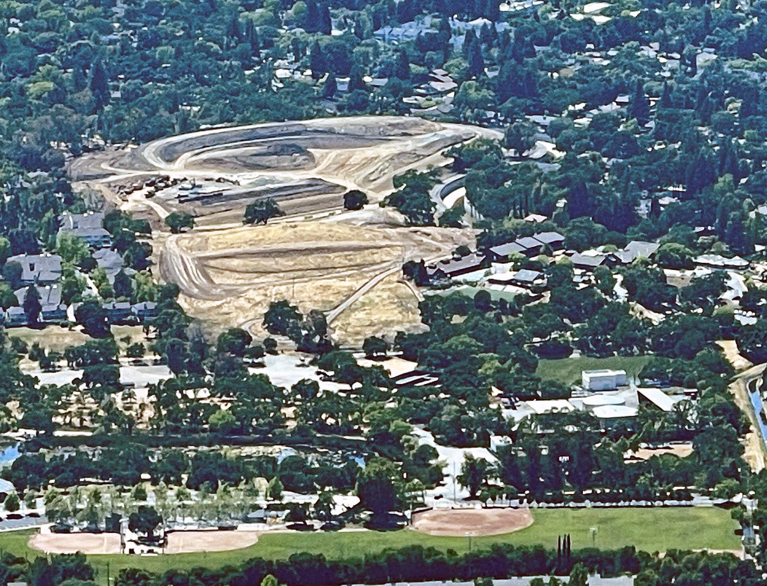 Aerial view looking southwest 5'25