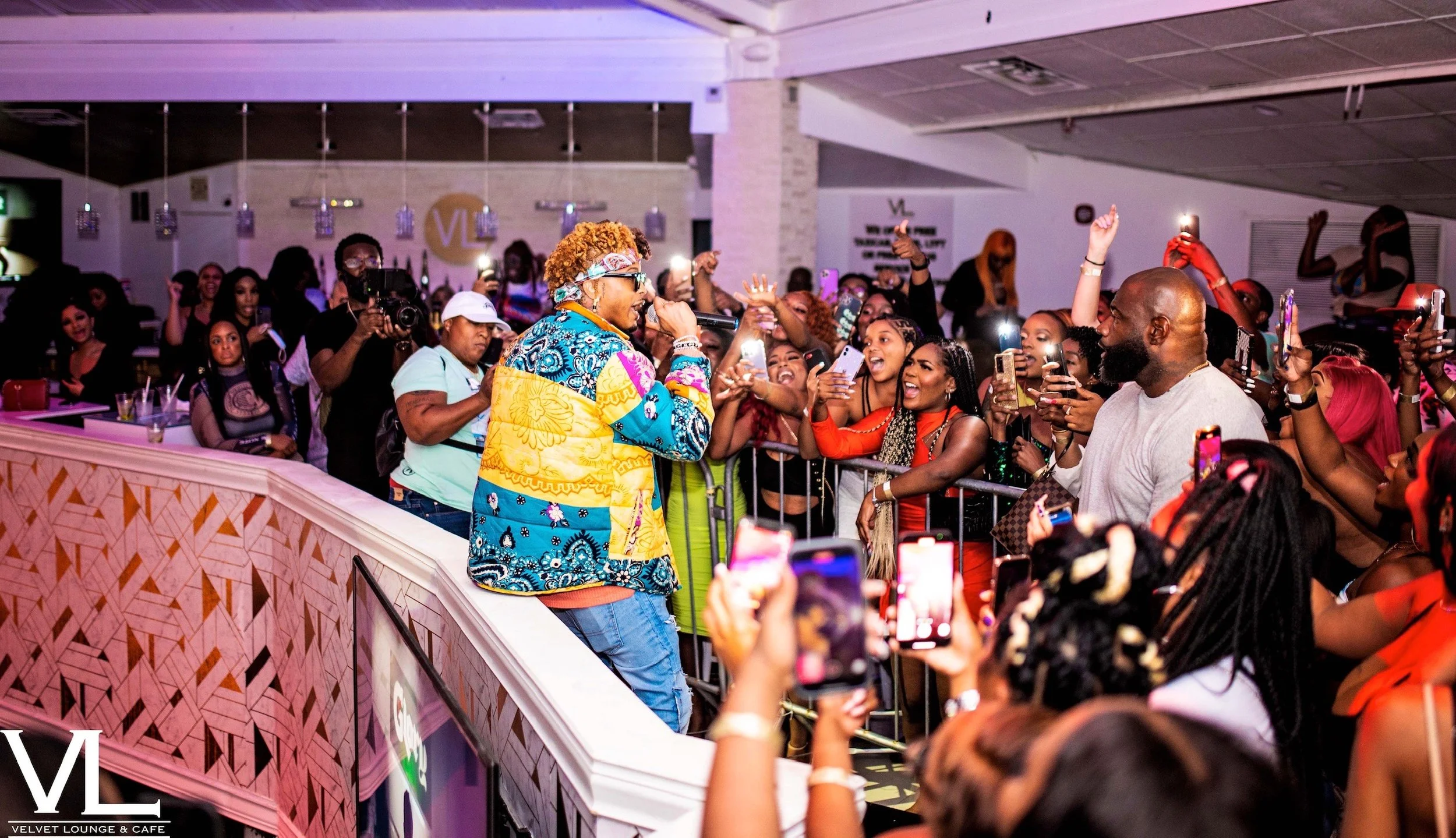 Gallery — VELVET LOUNGE & CAFE
