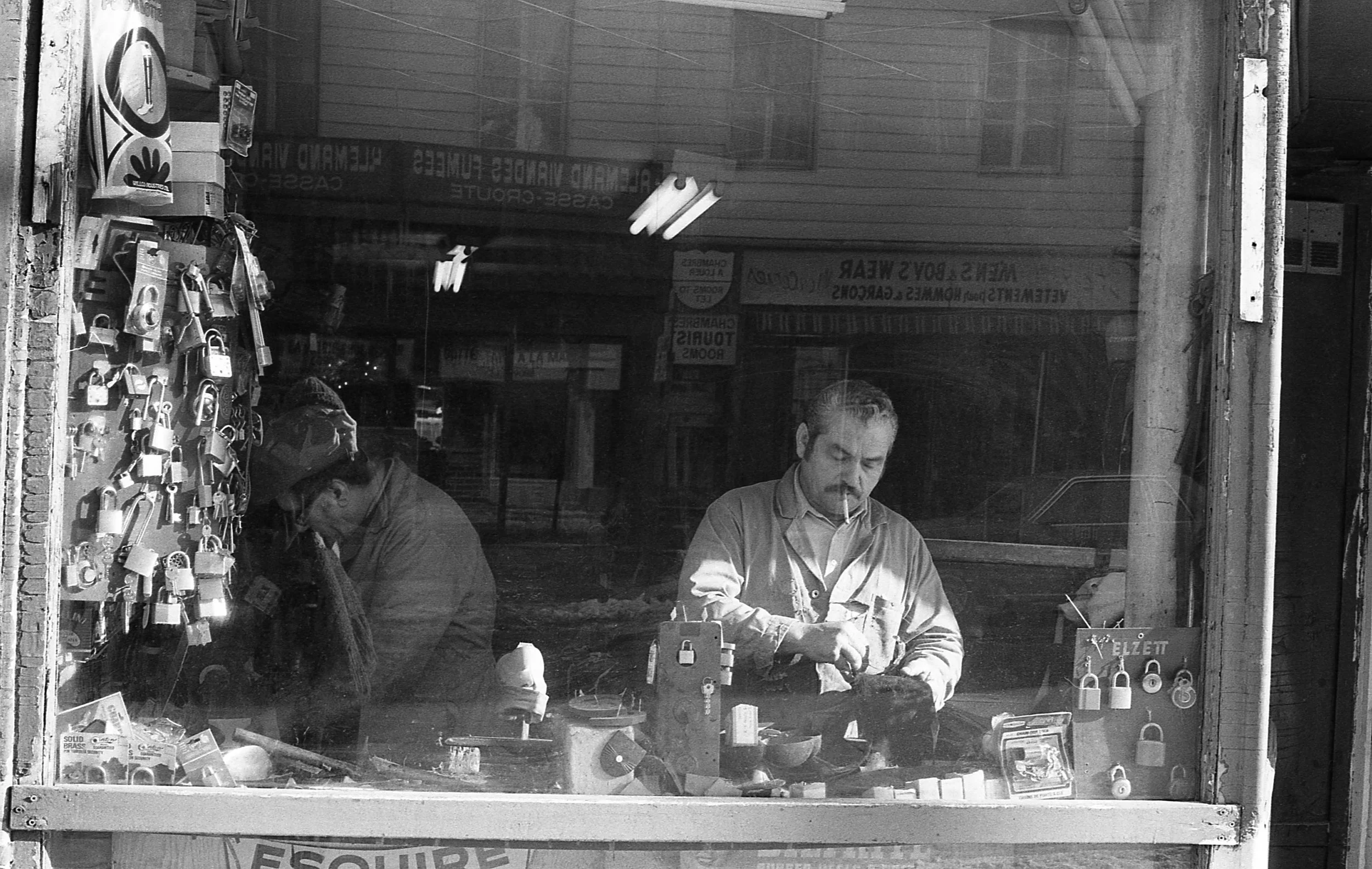 Shoemaker / Cordonnier - 1980