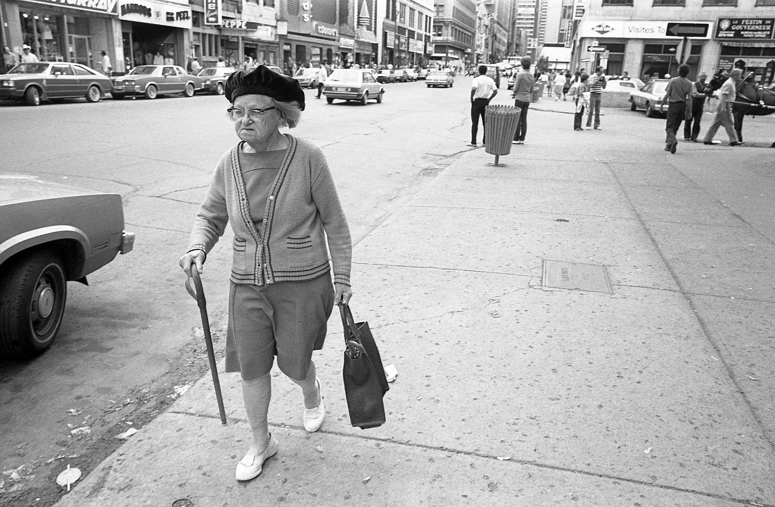 Rue Ste-Catherine / Ste-Catherine street - 1982