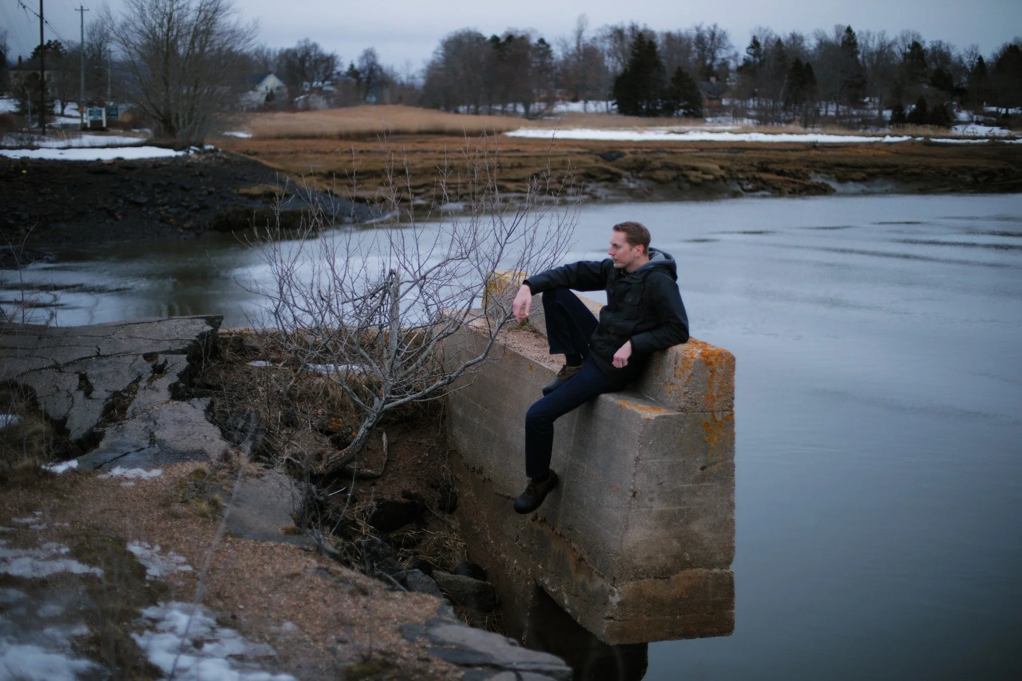 SHEER PERCEPTION

some wake to discover
their species on the take
her problems, your problem
(just like mother used to make)
personal fiction is a cultural tradition
when we talk to ourselves for decades
and still never learn to listen
what stops the