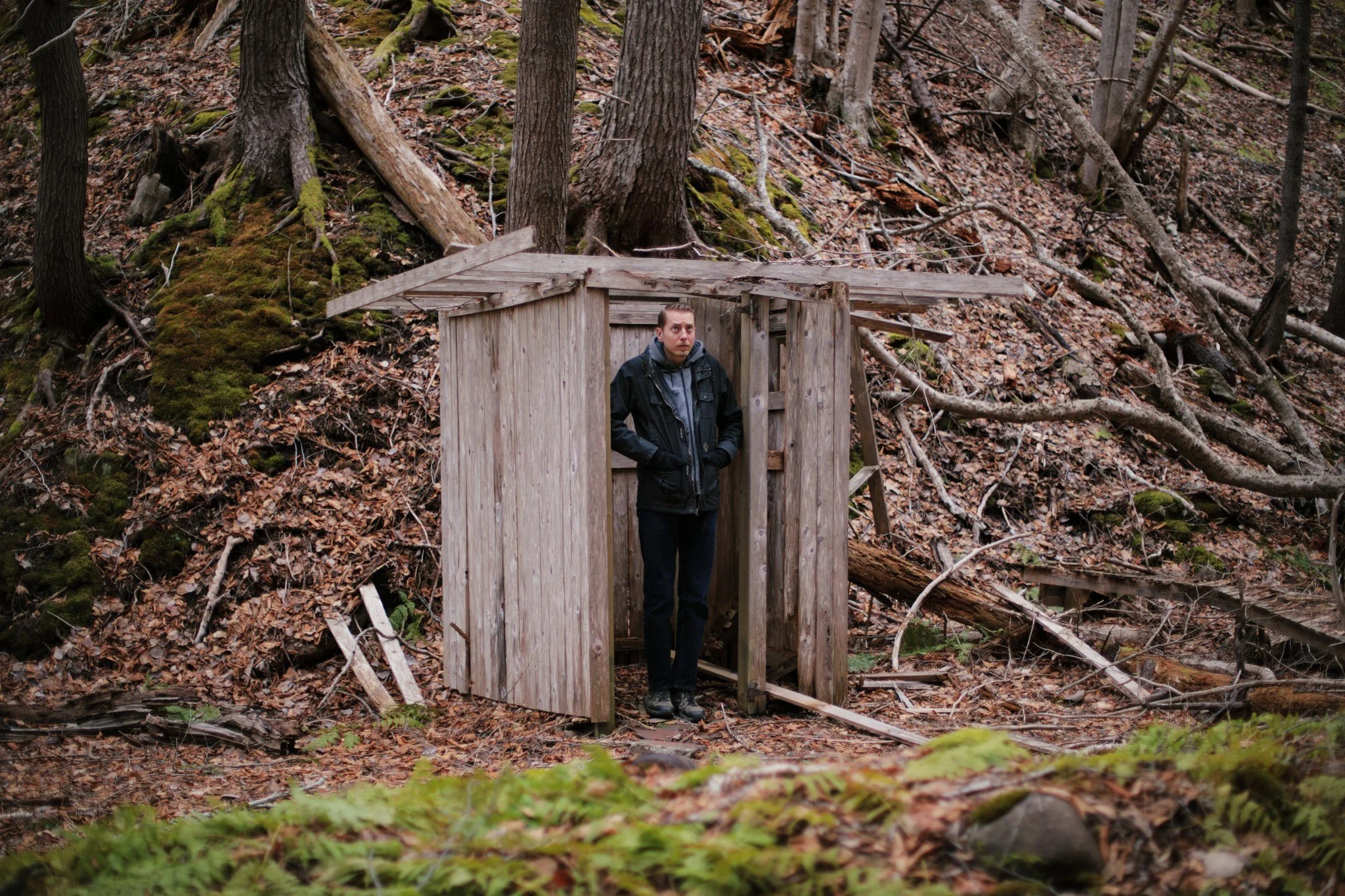 SIGN OF LANGUAGE

 there's a smalltown suffocation
elation of a homesick soul
gentle pull for the sick of home
getting to grips with the good
and gone and grown
hello to the heart
in sullen silence
the clouds of dreams
that woke him from
a long night