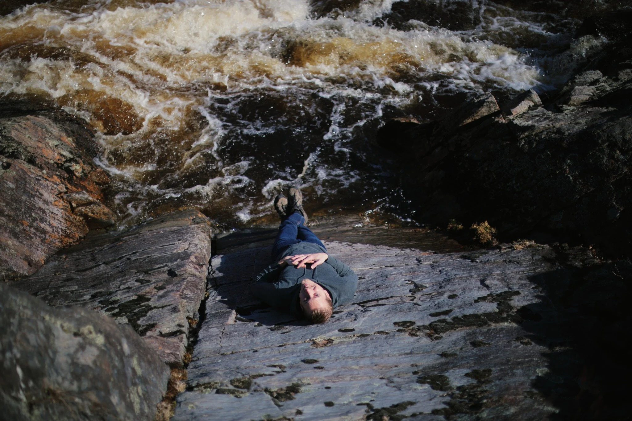 WINDLESS OPEN &mdash;&mdash; I've been feeling a little like a cat lately, sprawled in sun till it gives me back a bit of what I'm missing. The sky has kept to itself a lot in recent months. Never one to be pushy, I gave it space. But everything is f