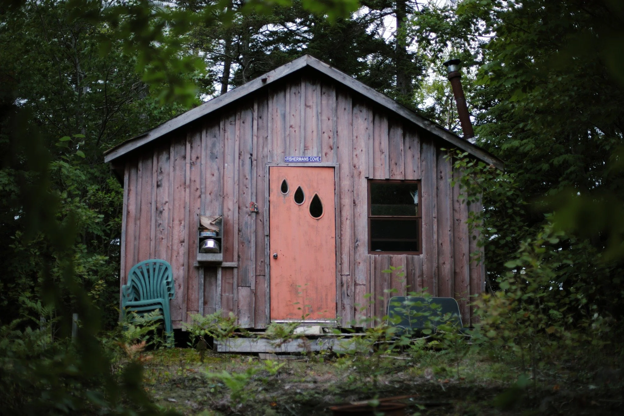 SOLITARY SOUL &mdash;&mdash; If all my hikes in the wild form into a kind of picture, then these cabins are like points in the constellation. Flickering stars shining out a vacant welcome when I'm passing. Some, like this one, still stand strong. Oth