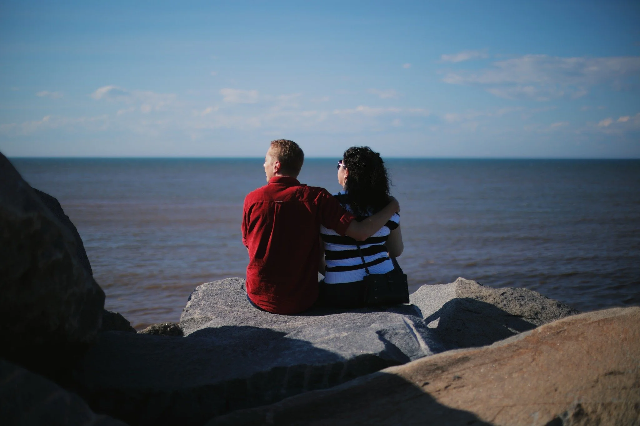 SPAN OF SOLITARY &mdash;&mdash; Whenever we have a chance to wander my homeland, one of the first places we go is the sea. Susy grew up in sight and smell of the ocean in Cuba, before her family left that country for landlocked Chicago. She comes wit