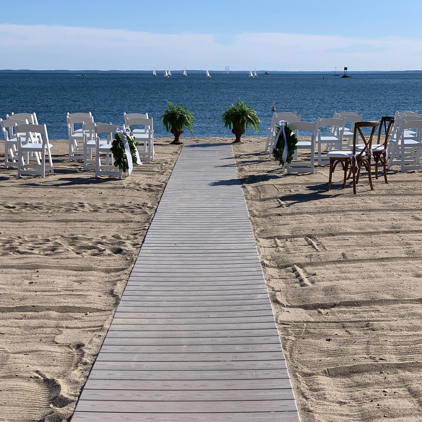 Quite a setting for a wedding. Doesn&rsquo;t get much prettier than this. Cheers to Henry and Hadley!
#partypartyfairfield 
#meetthespringers
#beachwedding
#microwedding
#loveisnotcancelled