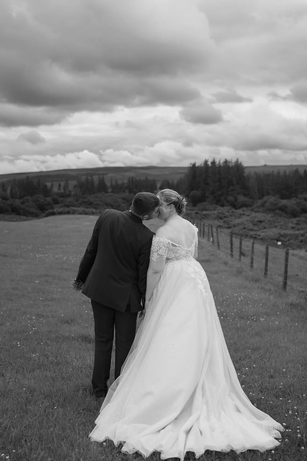 Kirsty & Josh - Newbiggin Farm - Laura Eddolls Photography-428.jpg